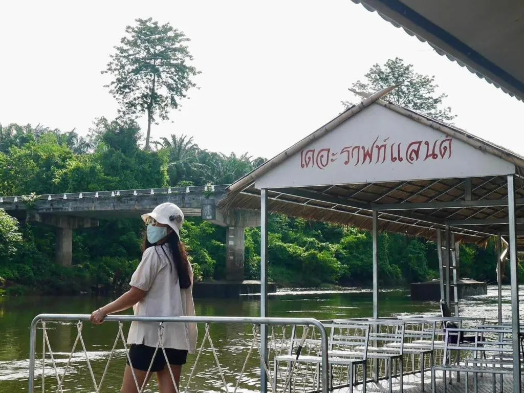 The Raft Land Resort