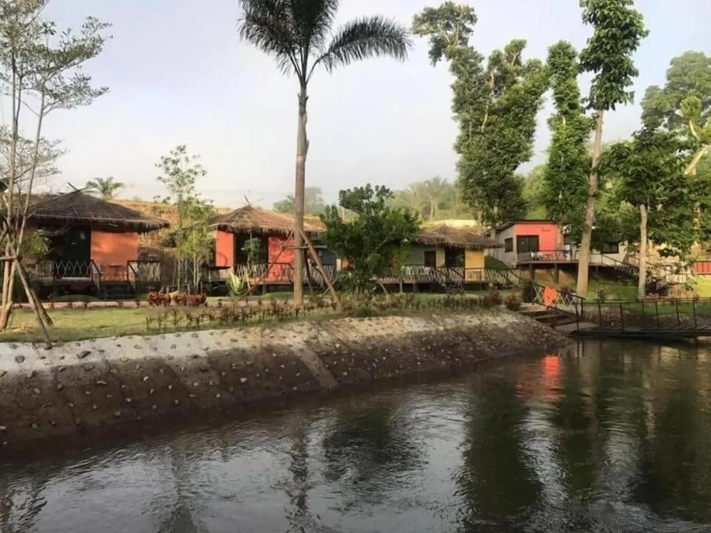 The Raft Land Resort