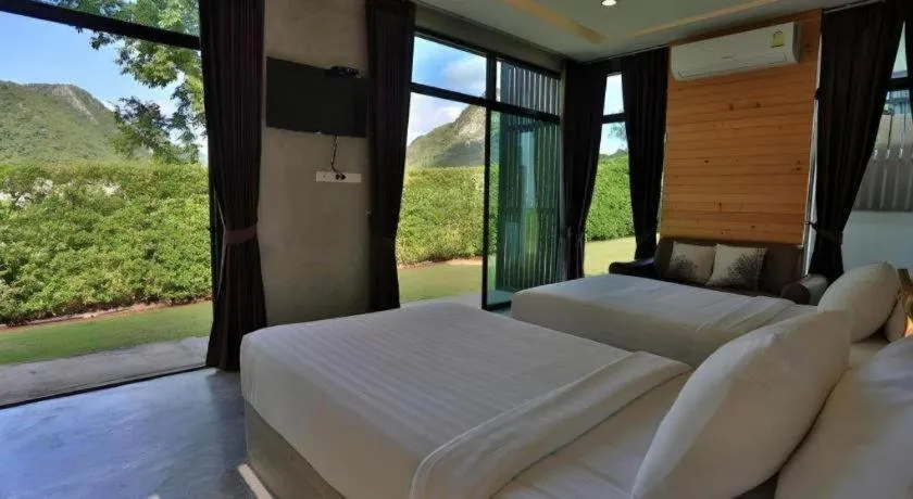 Bed in Curve360 Hotel Khao Yai