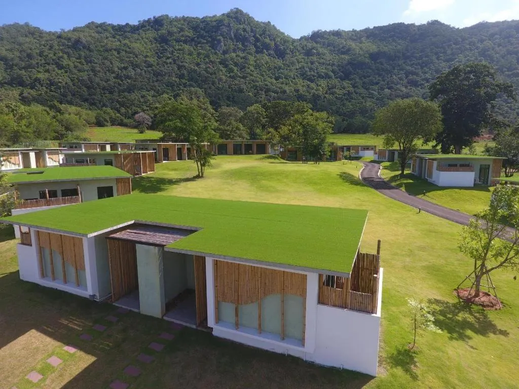 Curve360 Hotel Khao Yai