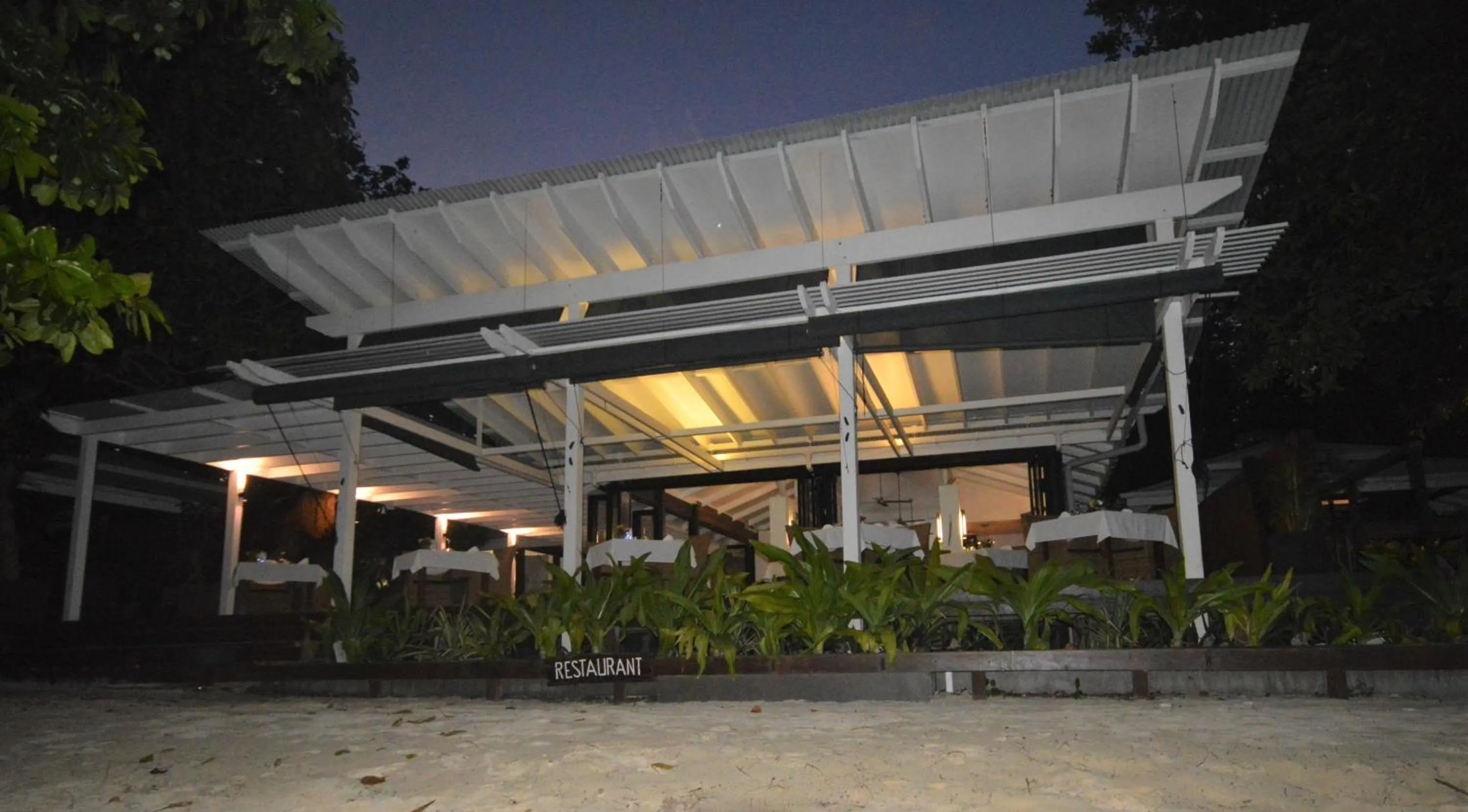 Barrier Beach Resort