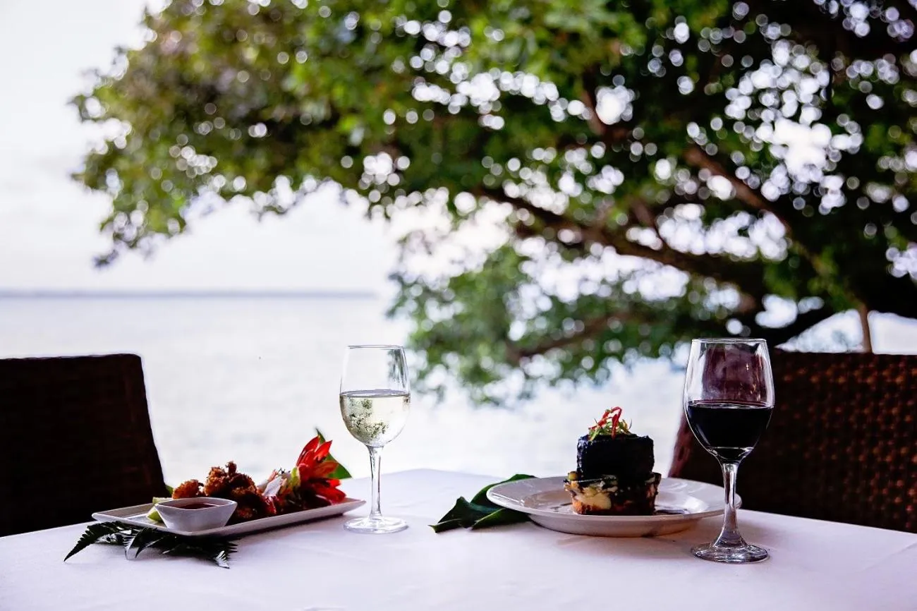 Restaurant/places to eat in Barrier Beach Resort