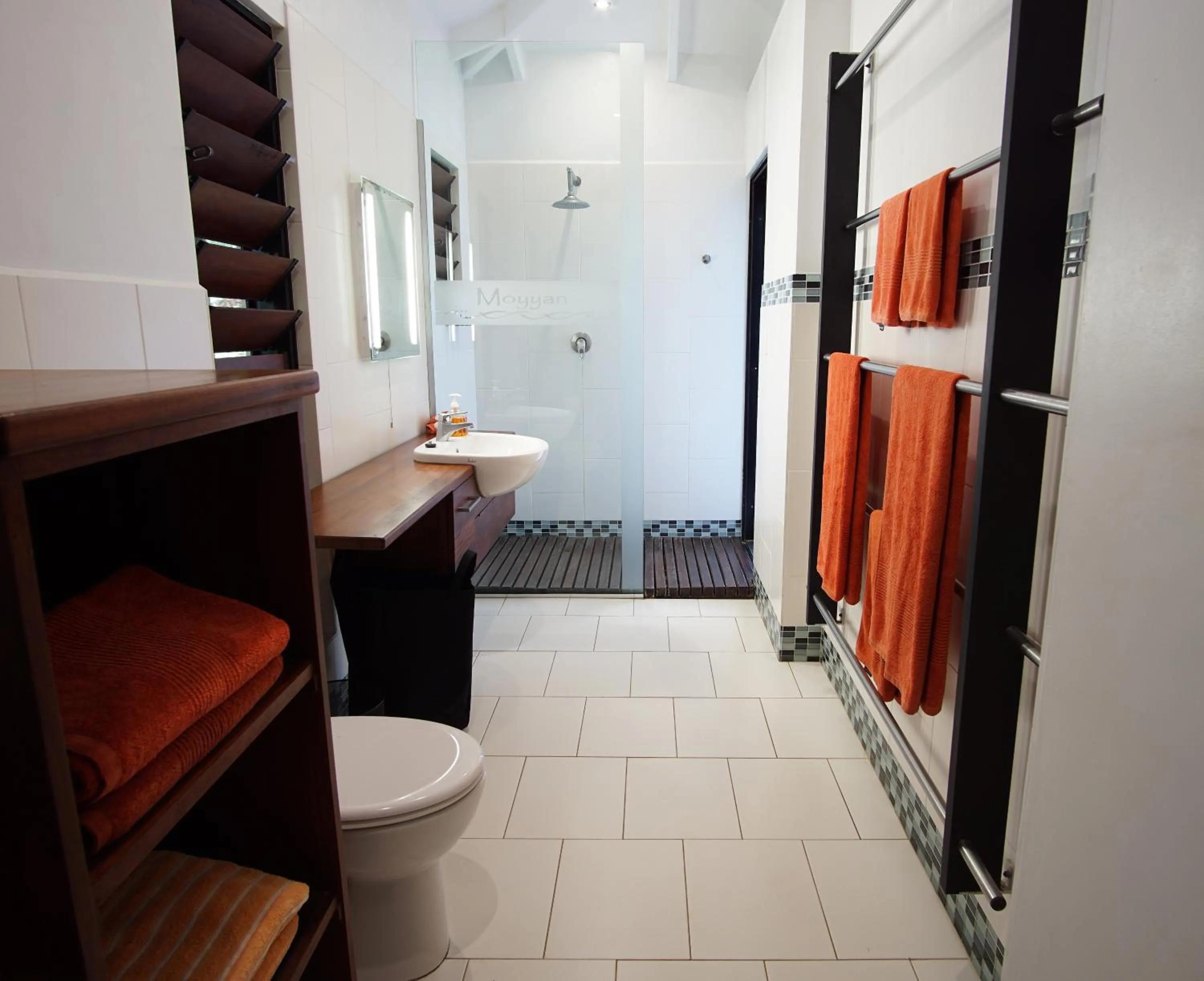 Barrier Beach Resort