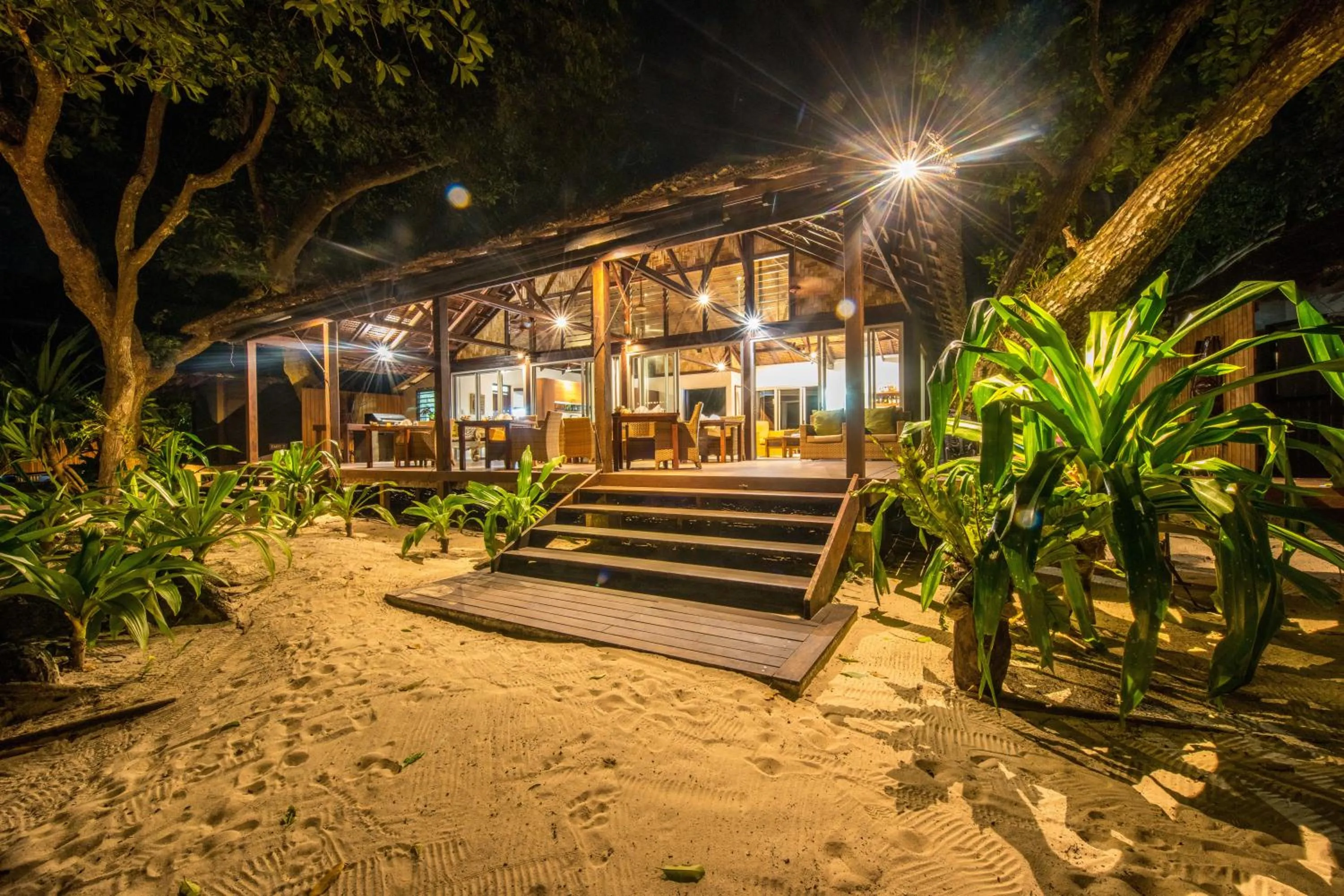 Facade/entrance in Barrier Beach Resort