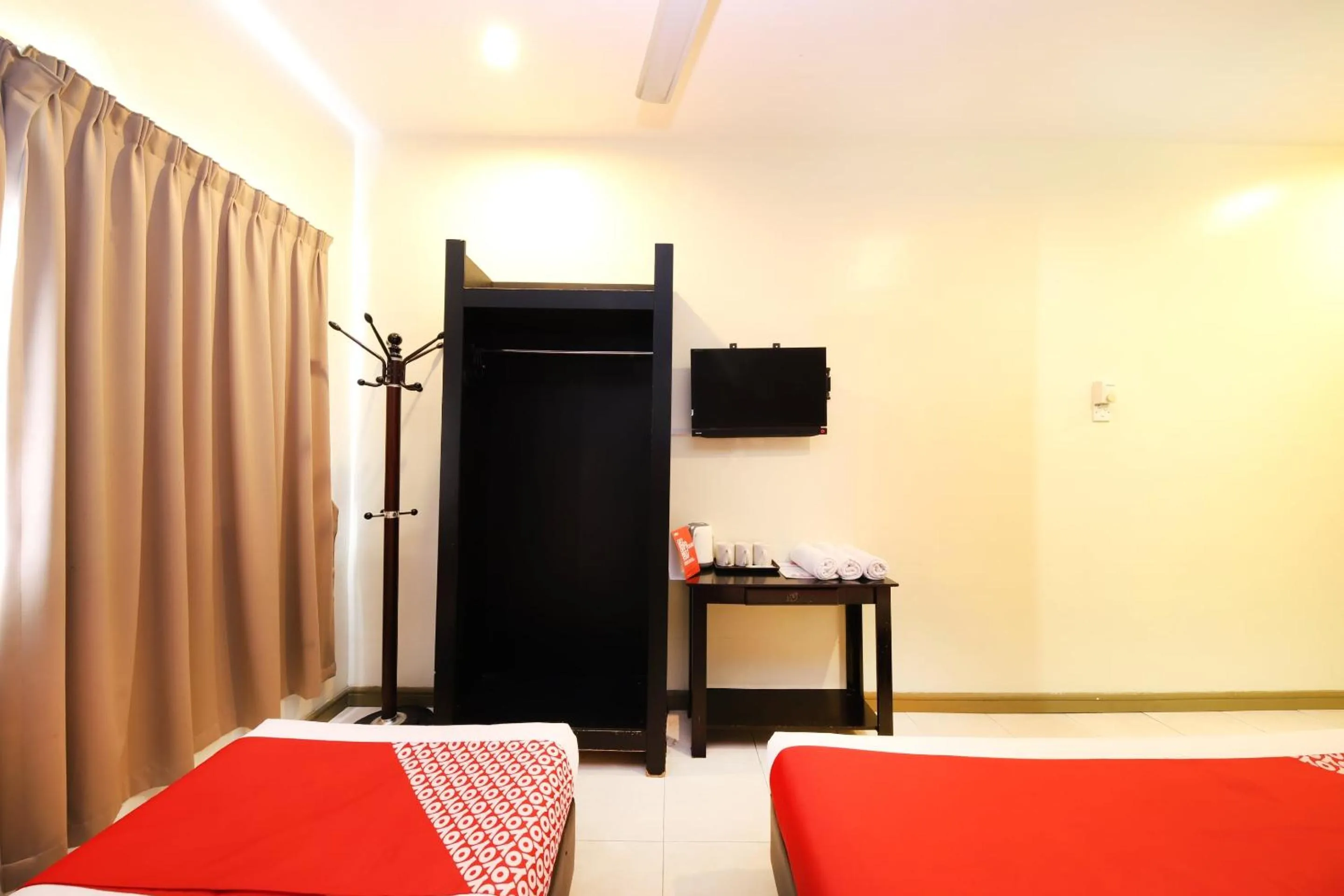 Bedroom, Bed in Collection O Batu Ferringhi Beach formerly ESQ Ferringhi