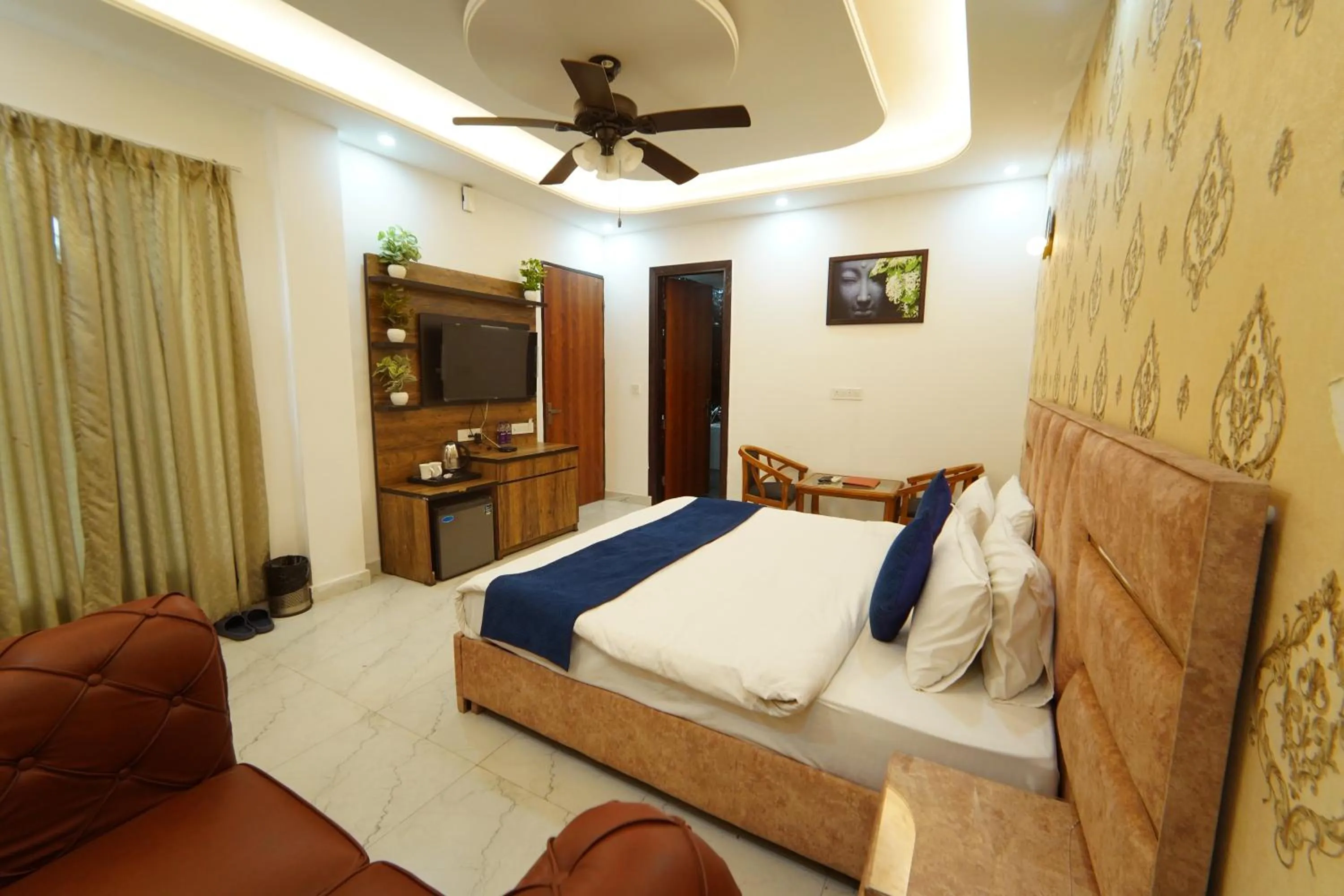 Bedroom in MK Regency