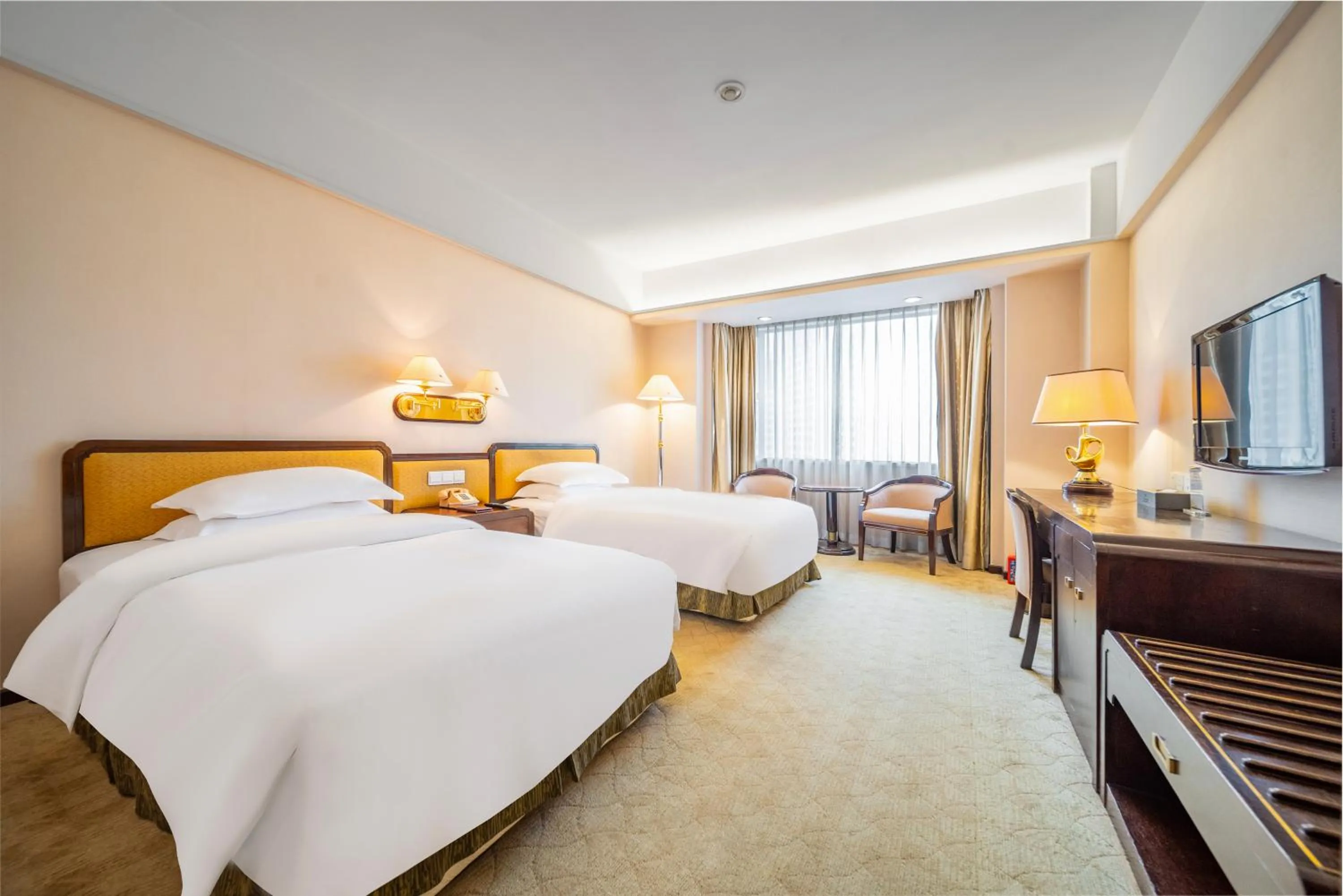 Bed in Zhongshan International Hotel