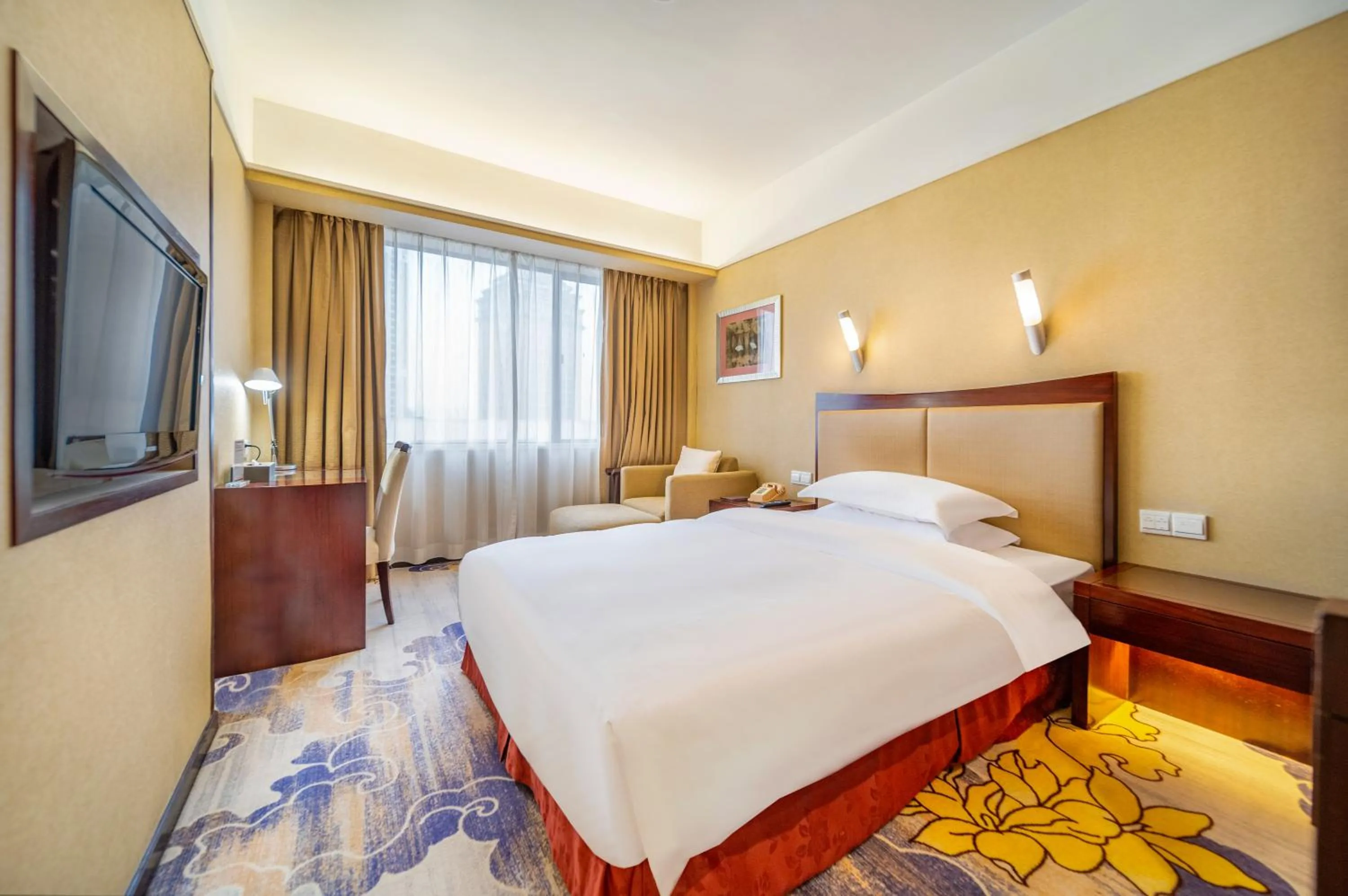 Bed in Zhongshan International Hotel