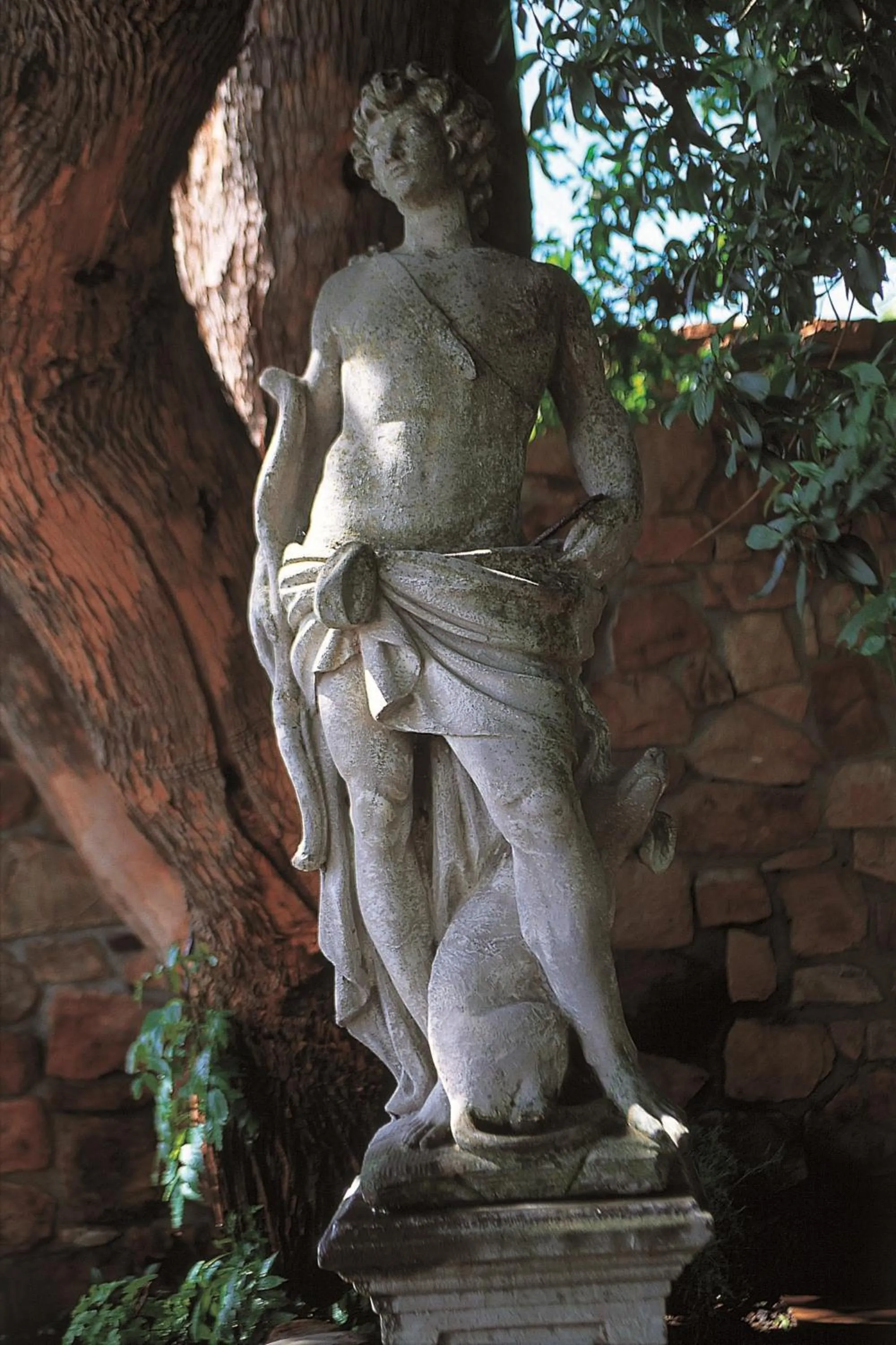 Decorative detail in Colona Castle