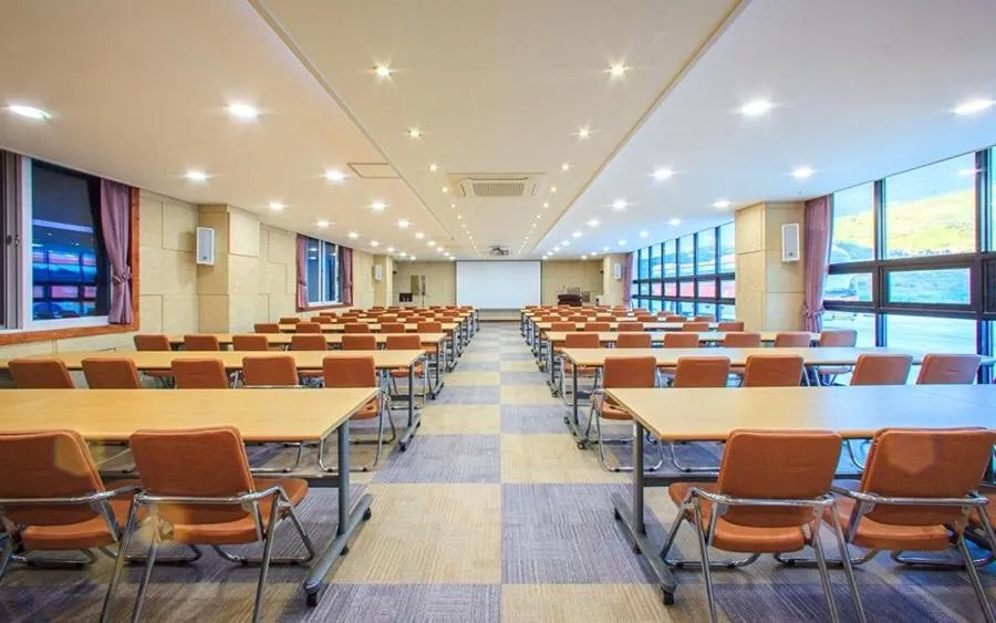 Restaurant/places to eat in Doya Hotel Geoje