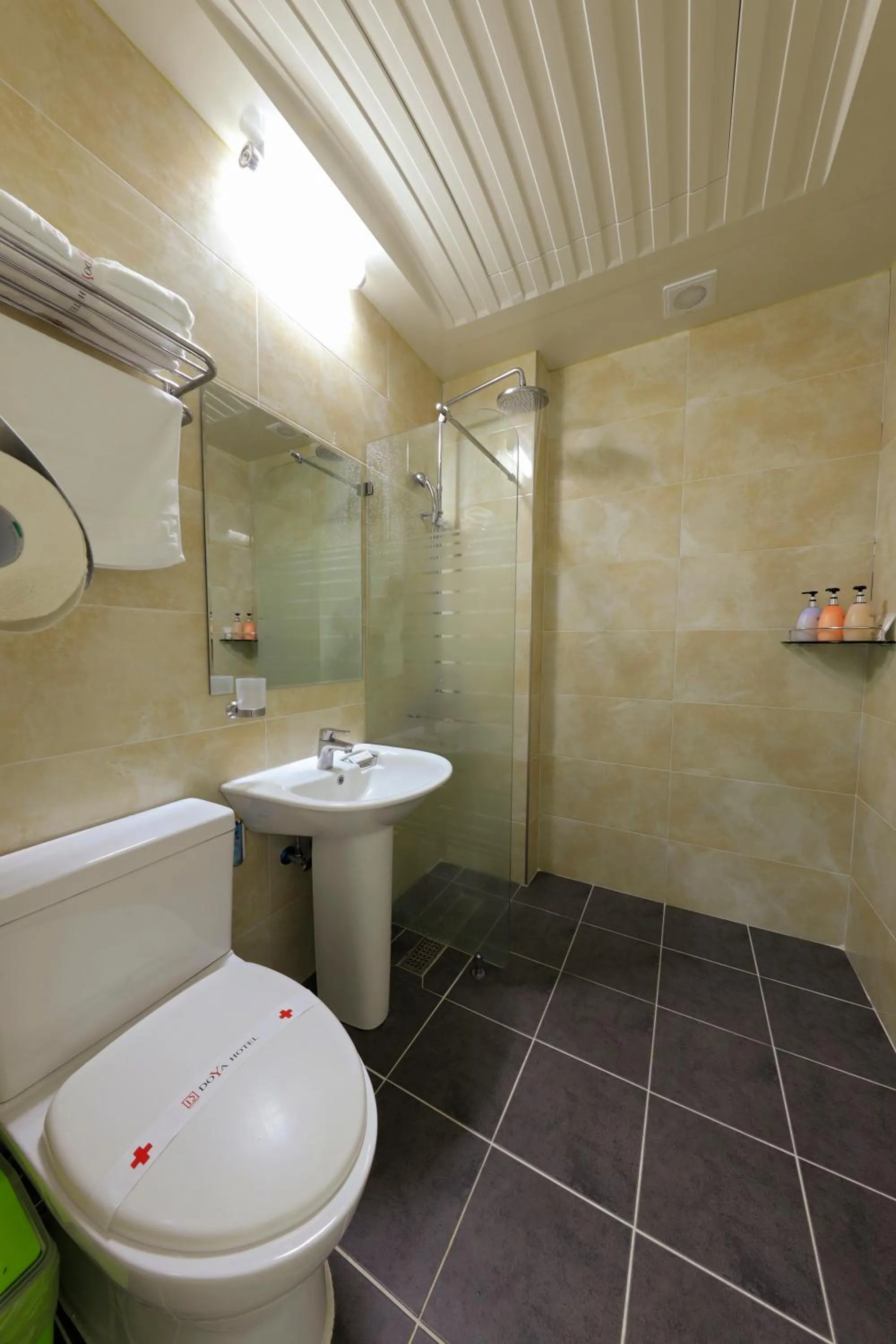 Bathroom in Doya Hotel Geoje