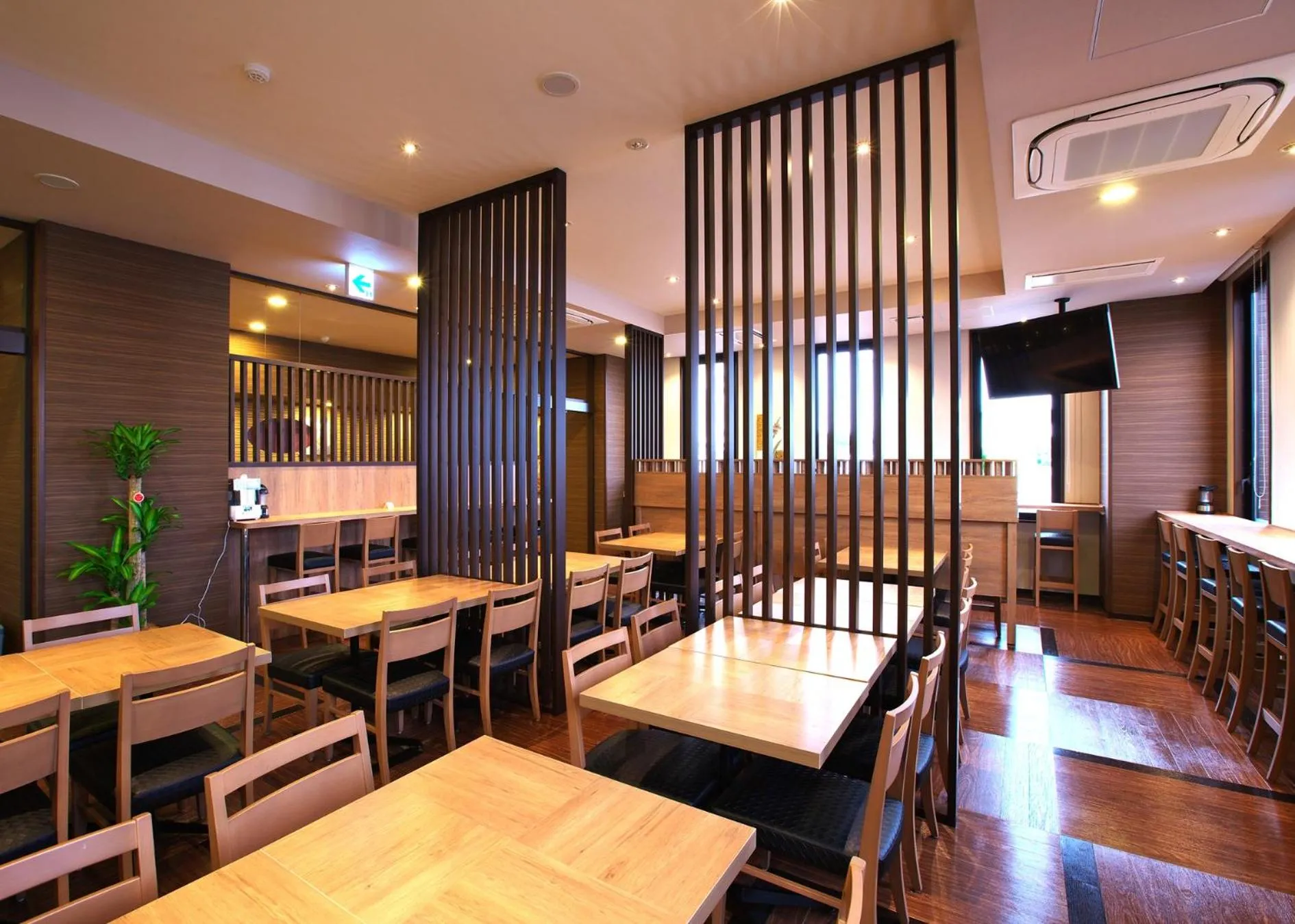 Restaurant/places to eat in Hotel Route Inn Toyama Inter