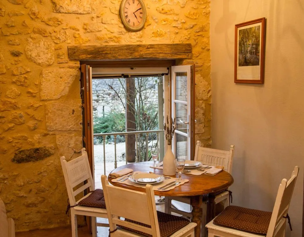 Dining area in Gites Boutique