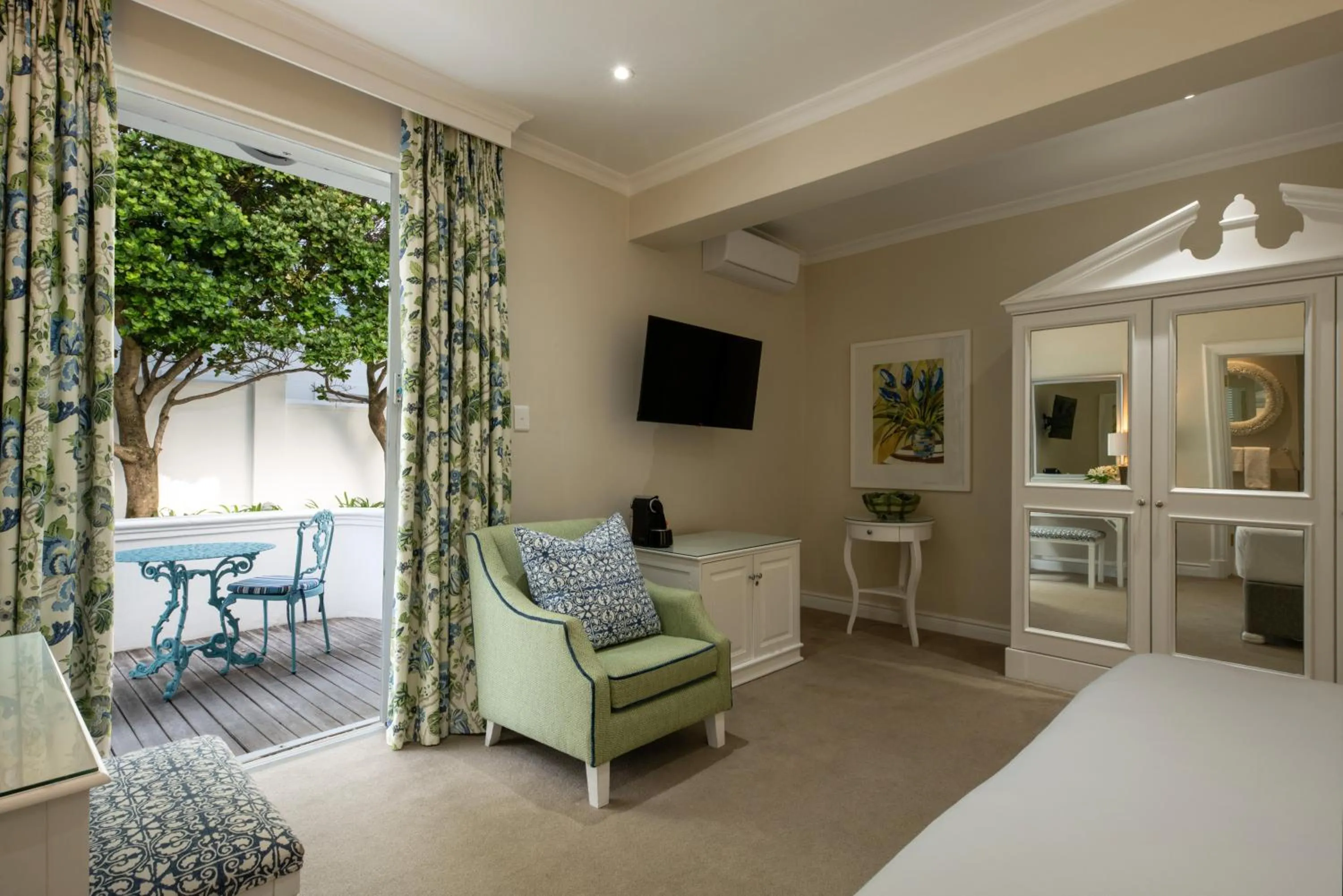 Bedroom, Bed in The Marine Hermanus