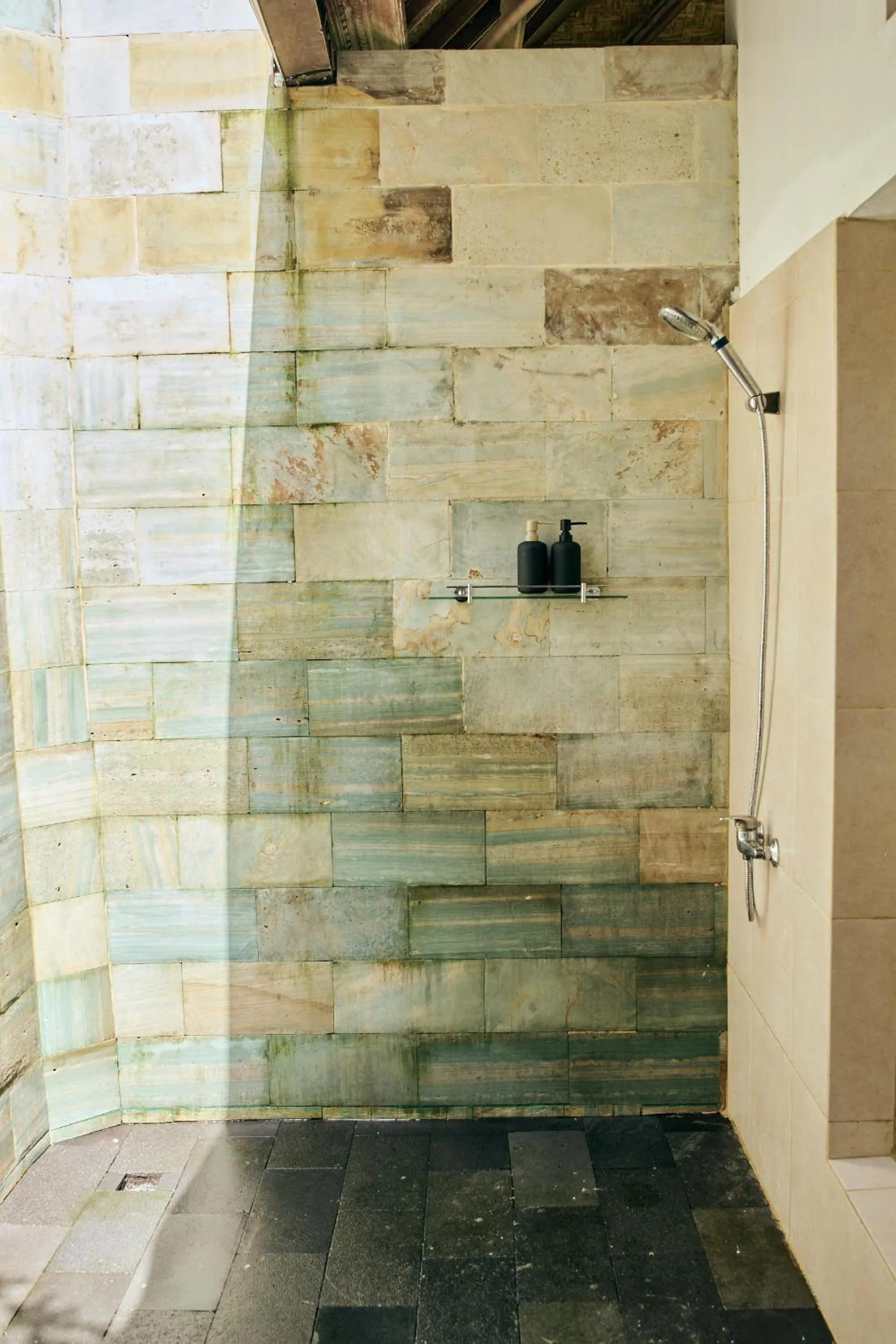 Shower in Lembah Sentosa