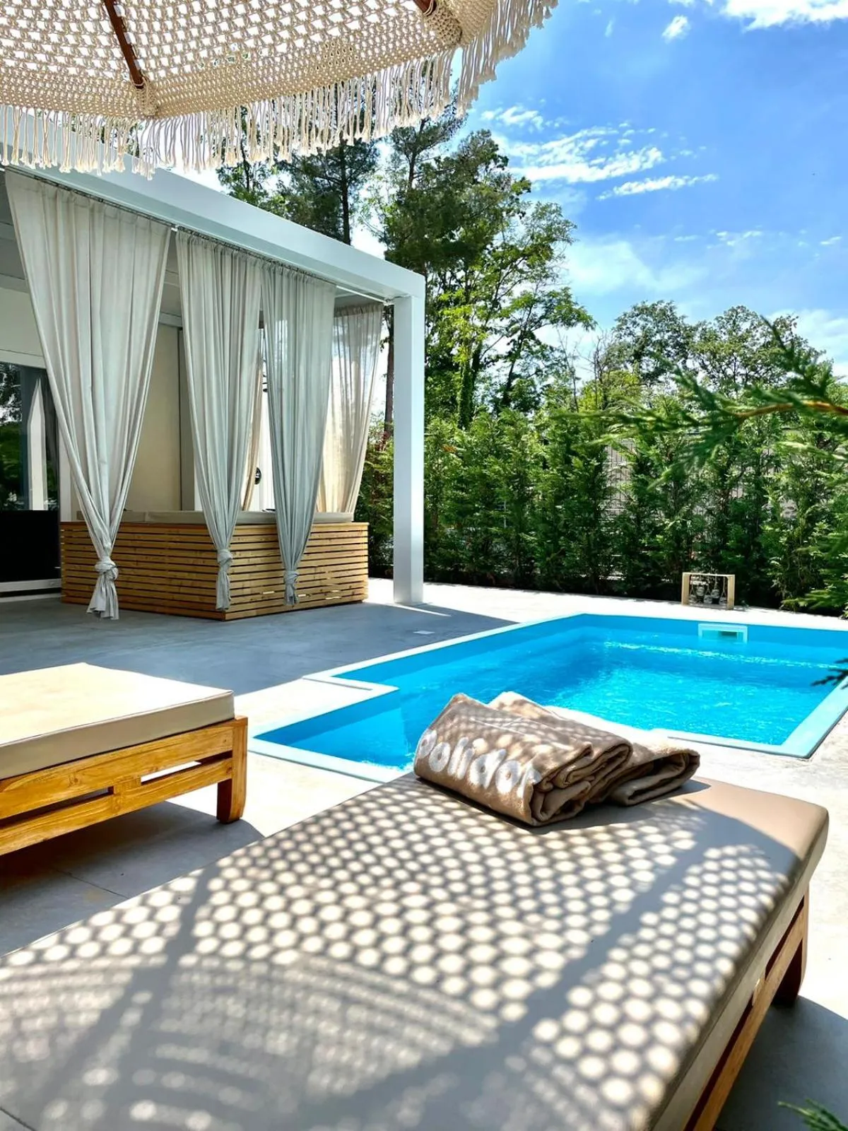 Swimming pool in Polidor Camping Resort