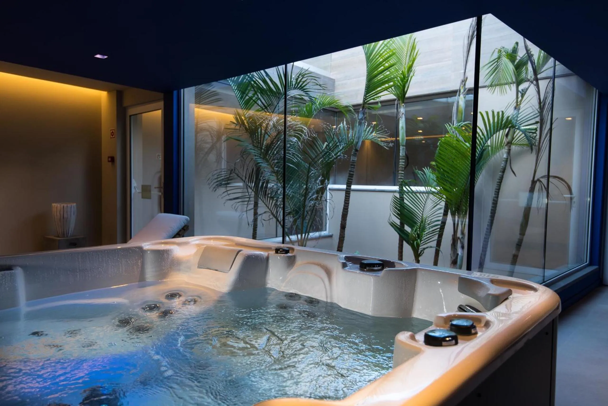 Hot Tub in Hotel Casa Hintze Ribeiro