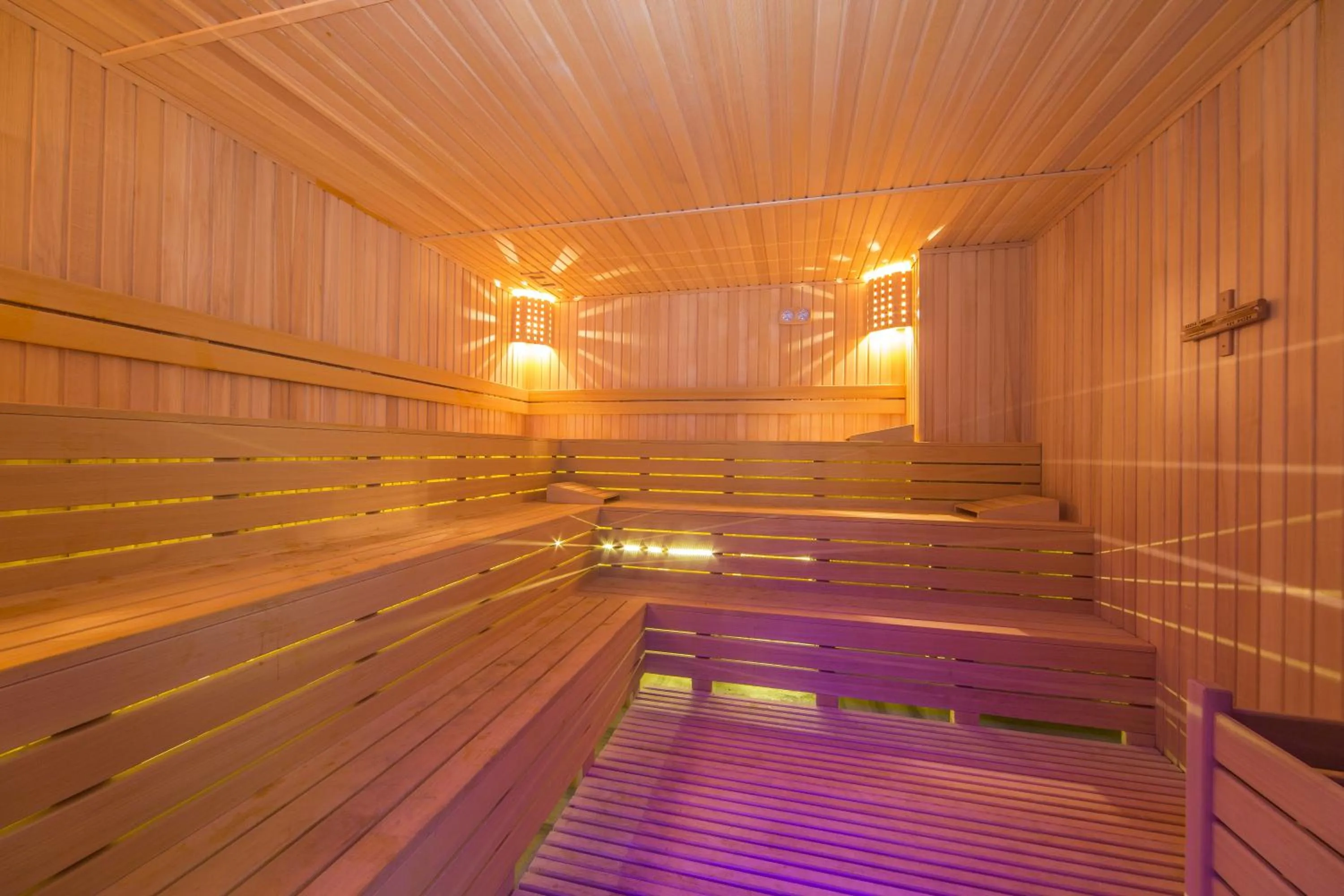 Spa and wellness centre/facilities in Sun Star Resort Hotel