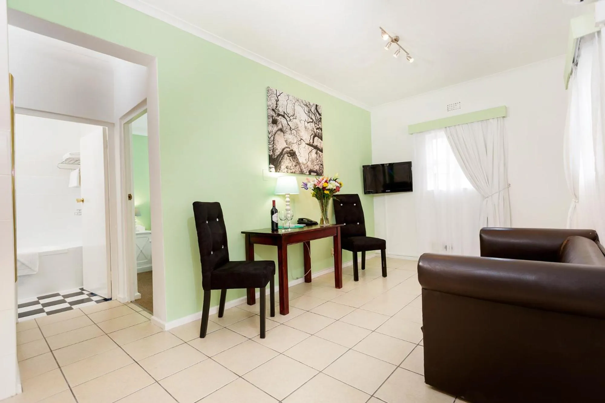 Living room in Best Western Cape Suites Hotel