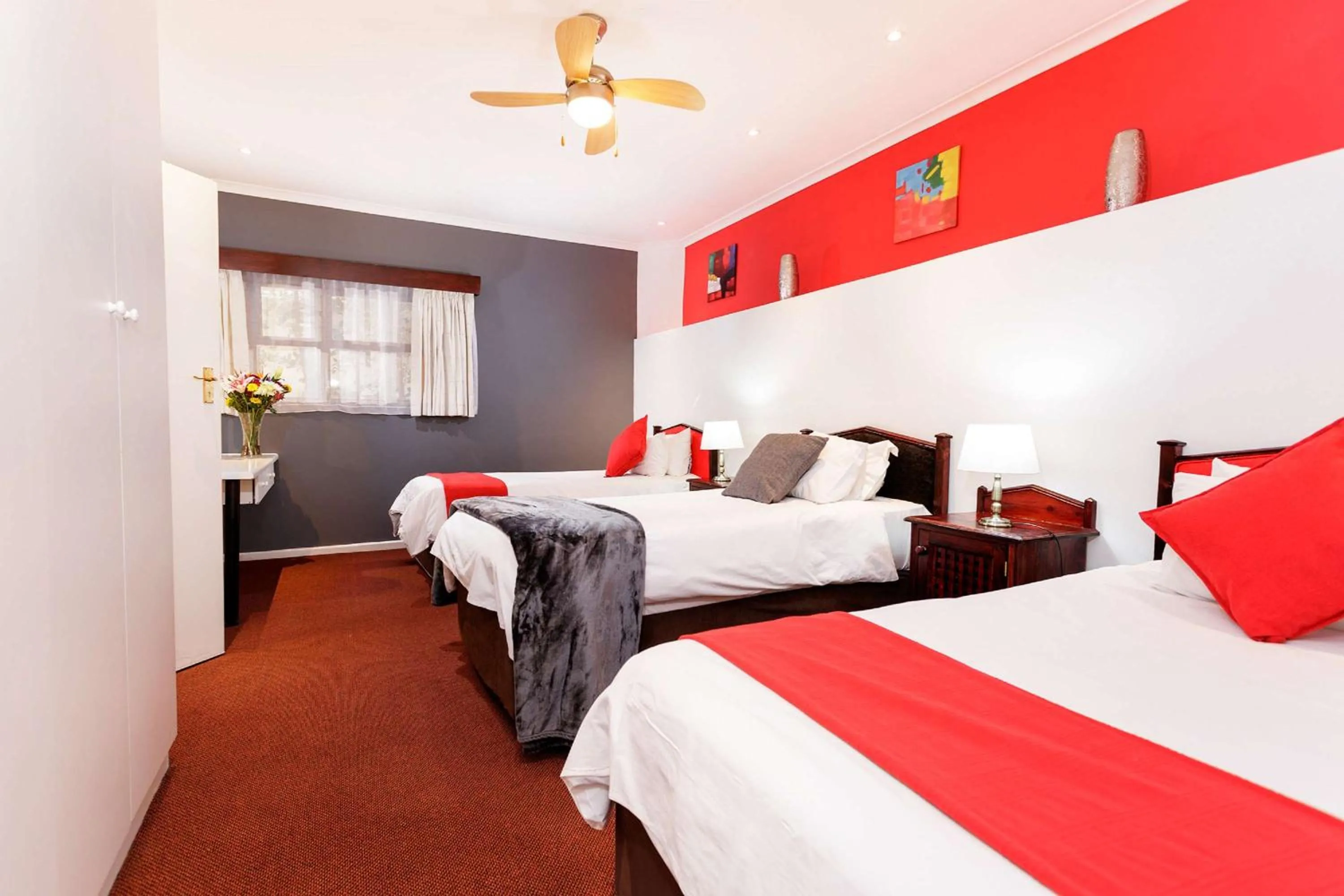 Photo of the whole room in Best Western Cape Suites Hotel