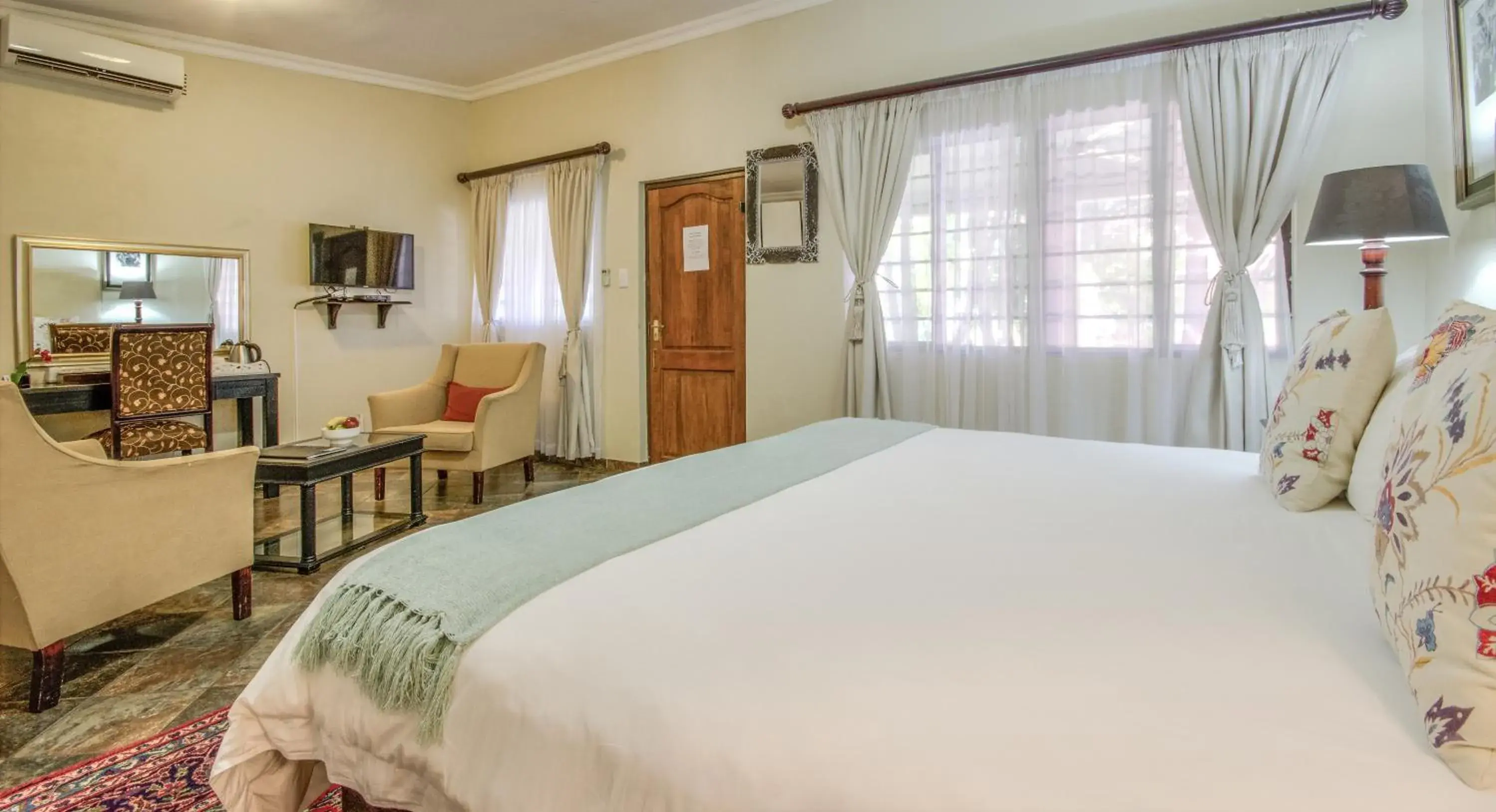 Deluxe Double or Twin Room with Garden View - single occupancy in At Heritage House Deluxe Double or Twin Room with Garden View - single occupancy in At Heritage House