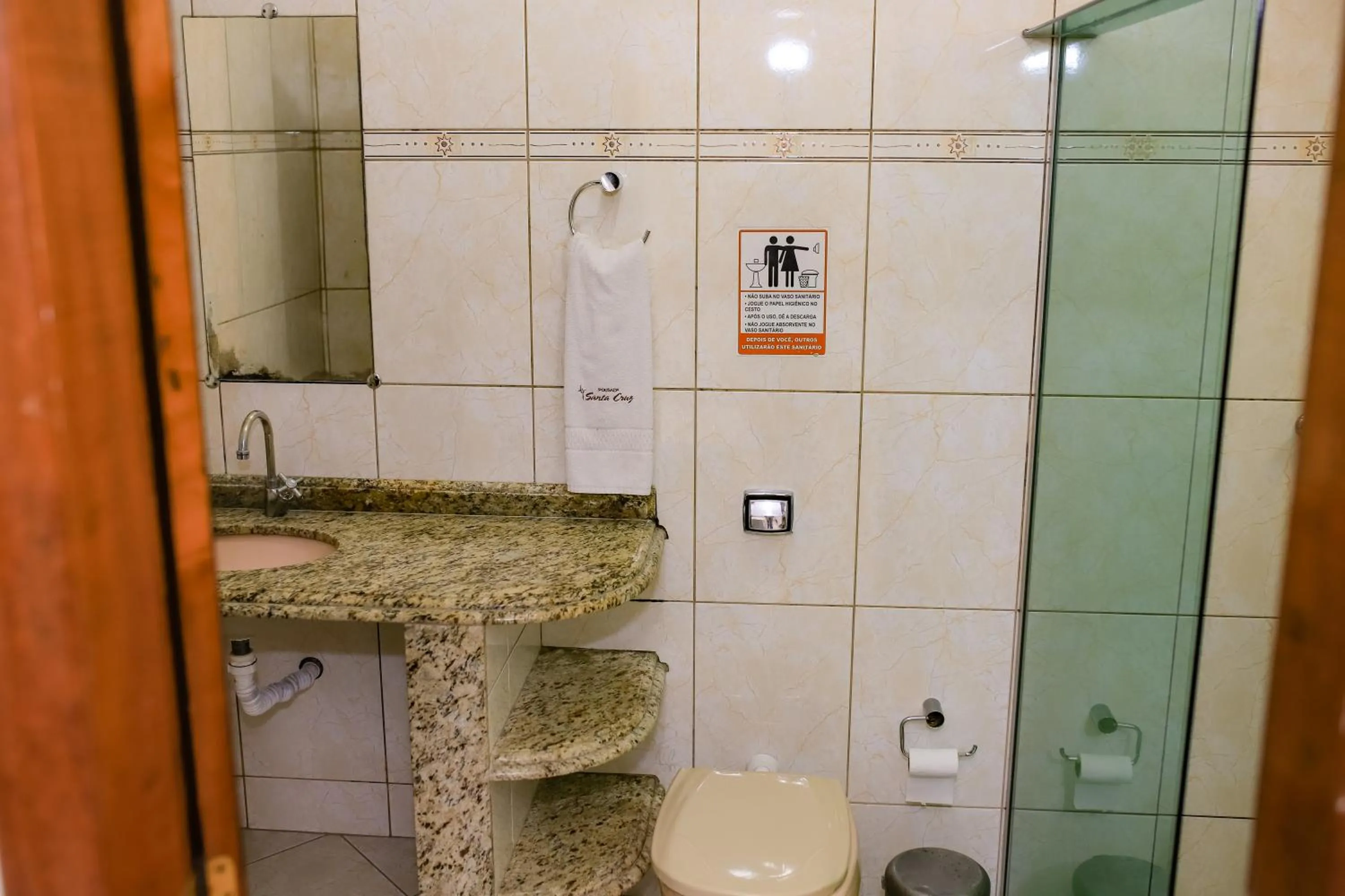 Bathroom in Pousada Santa Cruz