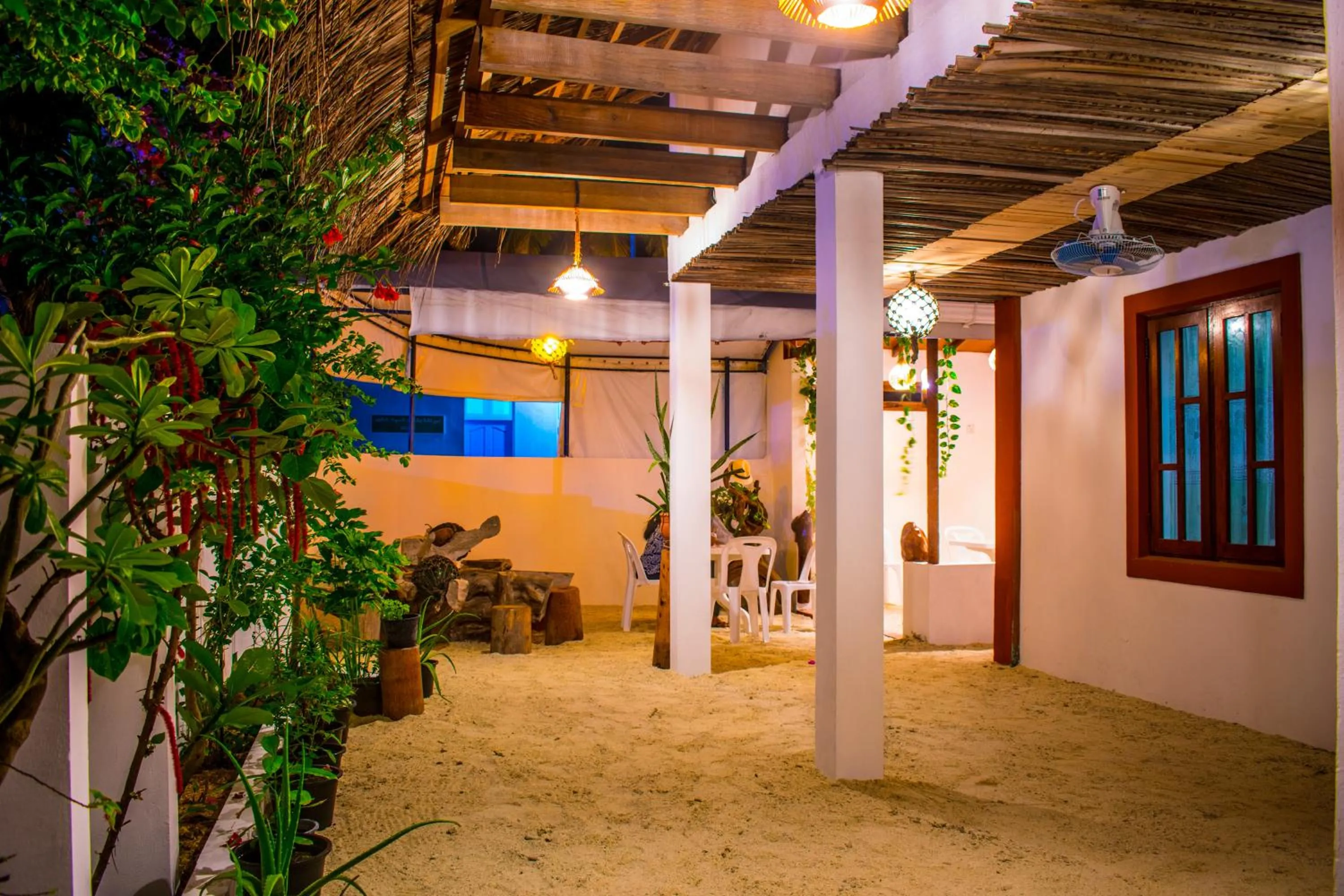 Facade/entrance in Masfalhi View Inn