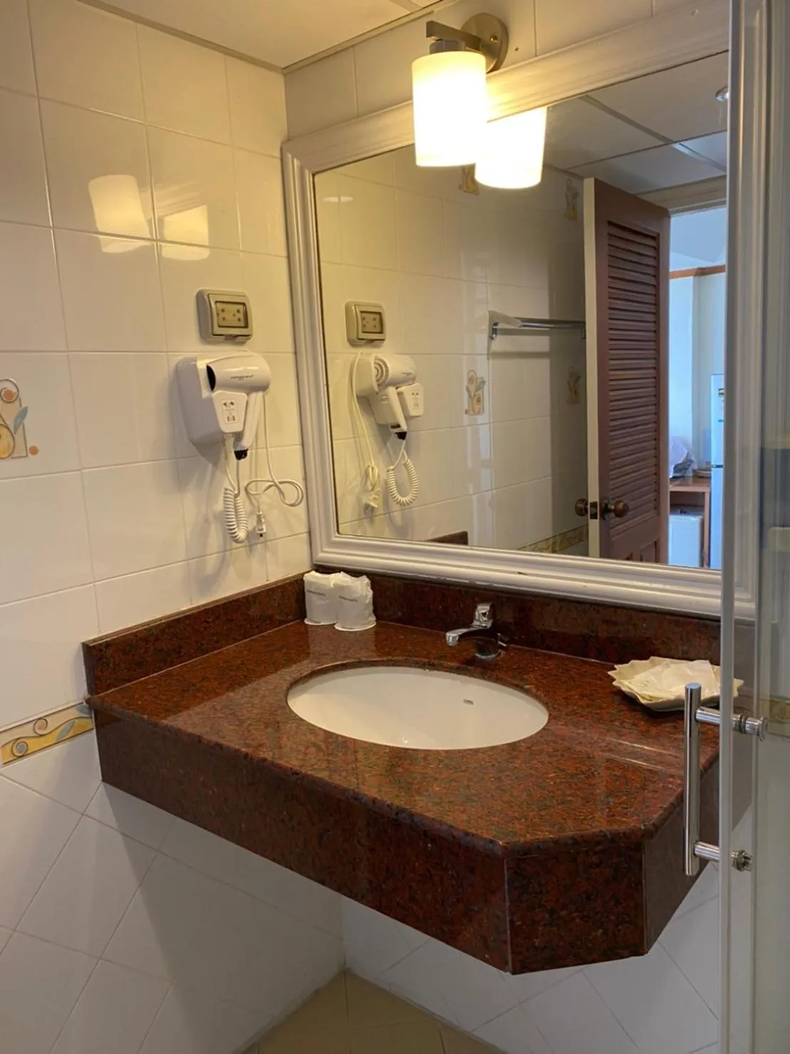 Seaview Sriracha Hotel