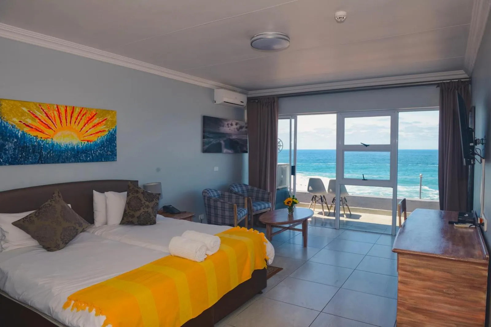 TV and multimedia, Bed in The Point Hotel & Spa