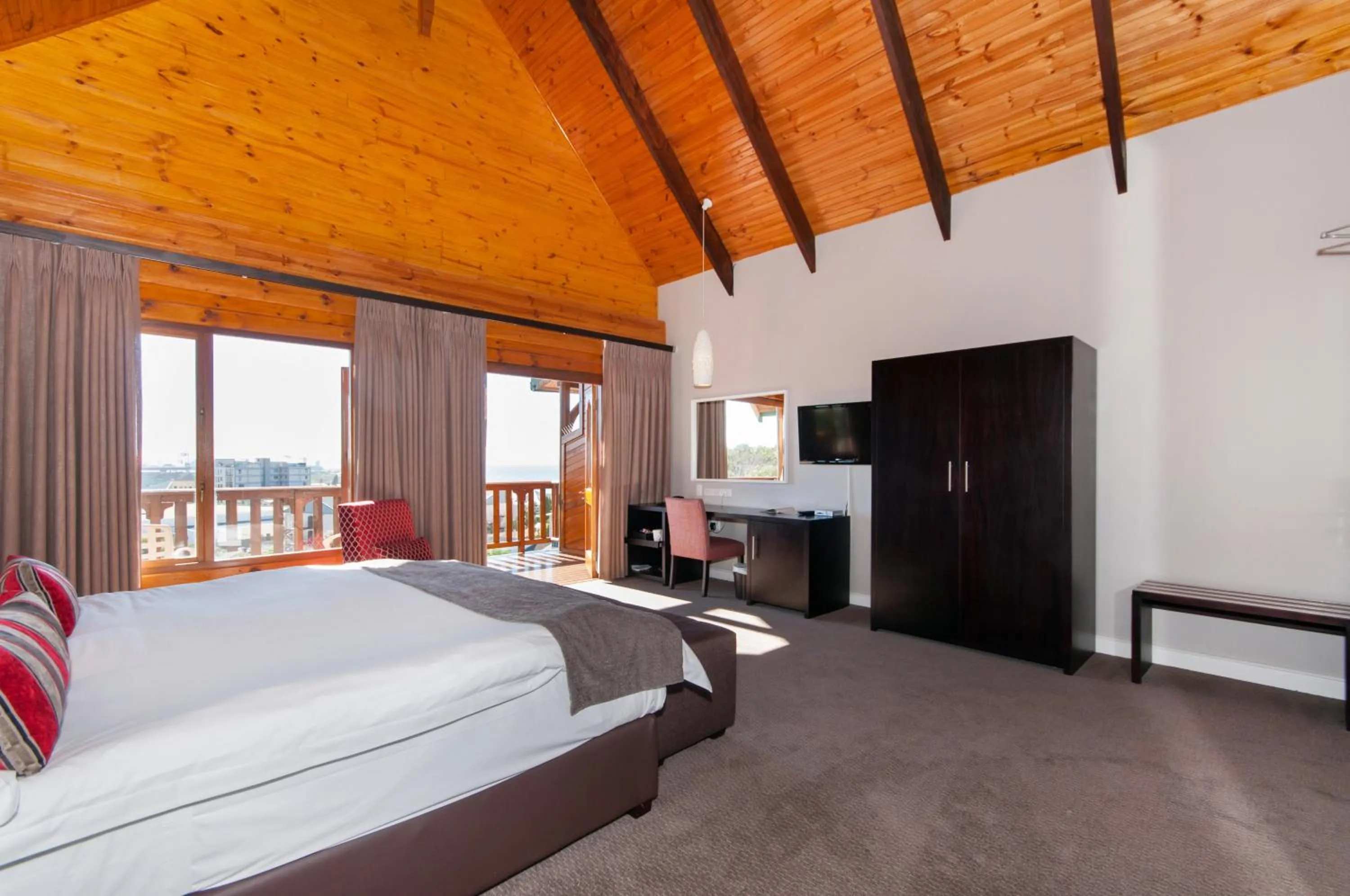 Bedroom, Bed in The Kelway Hotel