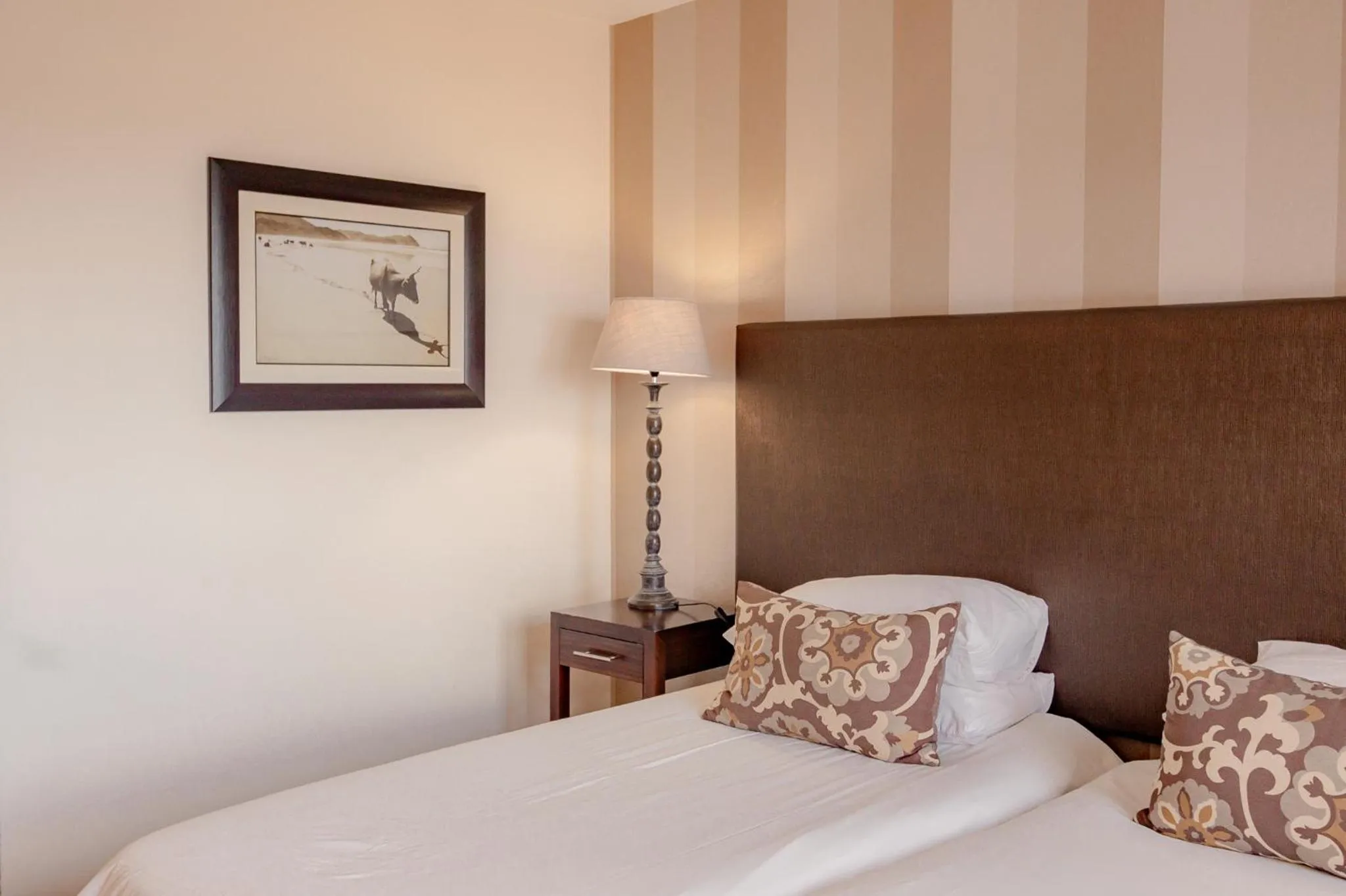 Bedroom, Bed in The Kelway Hotel