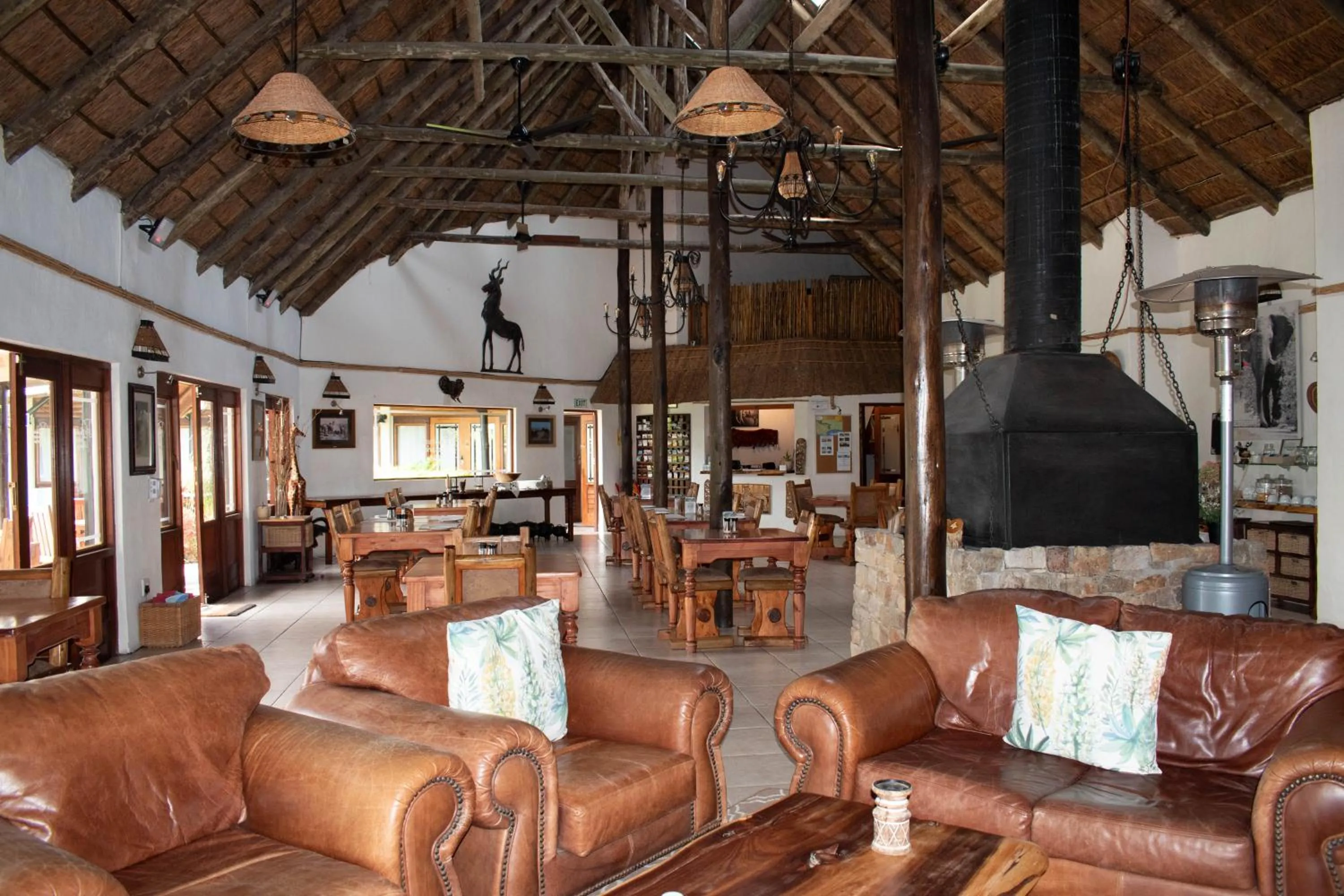 Restaurant/places to eat in Elephants Footprint Lodge