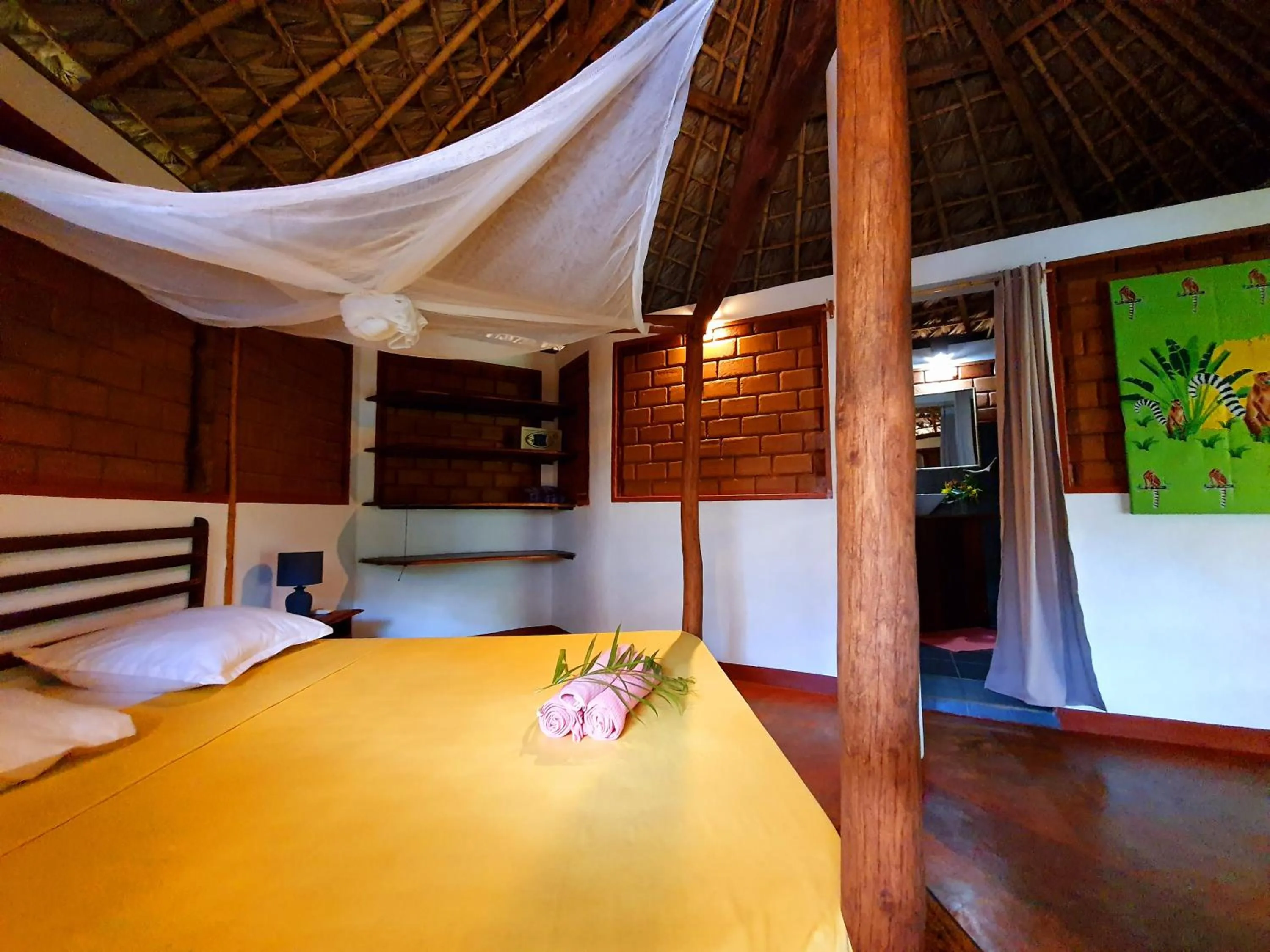 Bedroom, Bed in Hotel Lakana Ramena