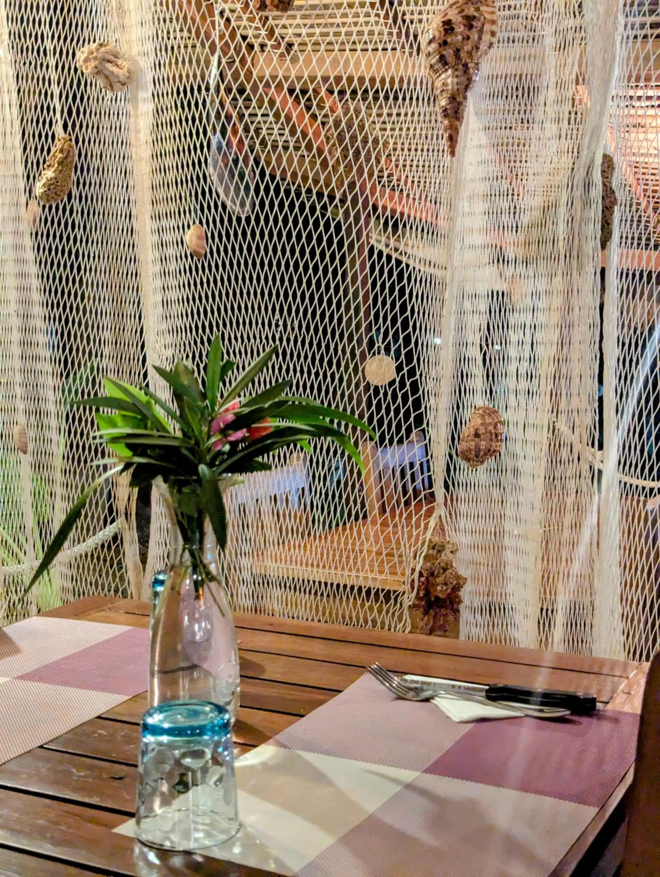 Restaurant/places to eat in Hotel Lakana Ramena