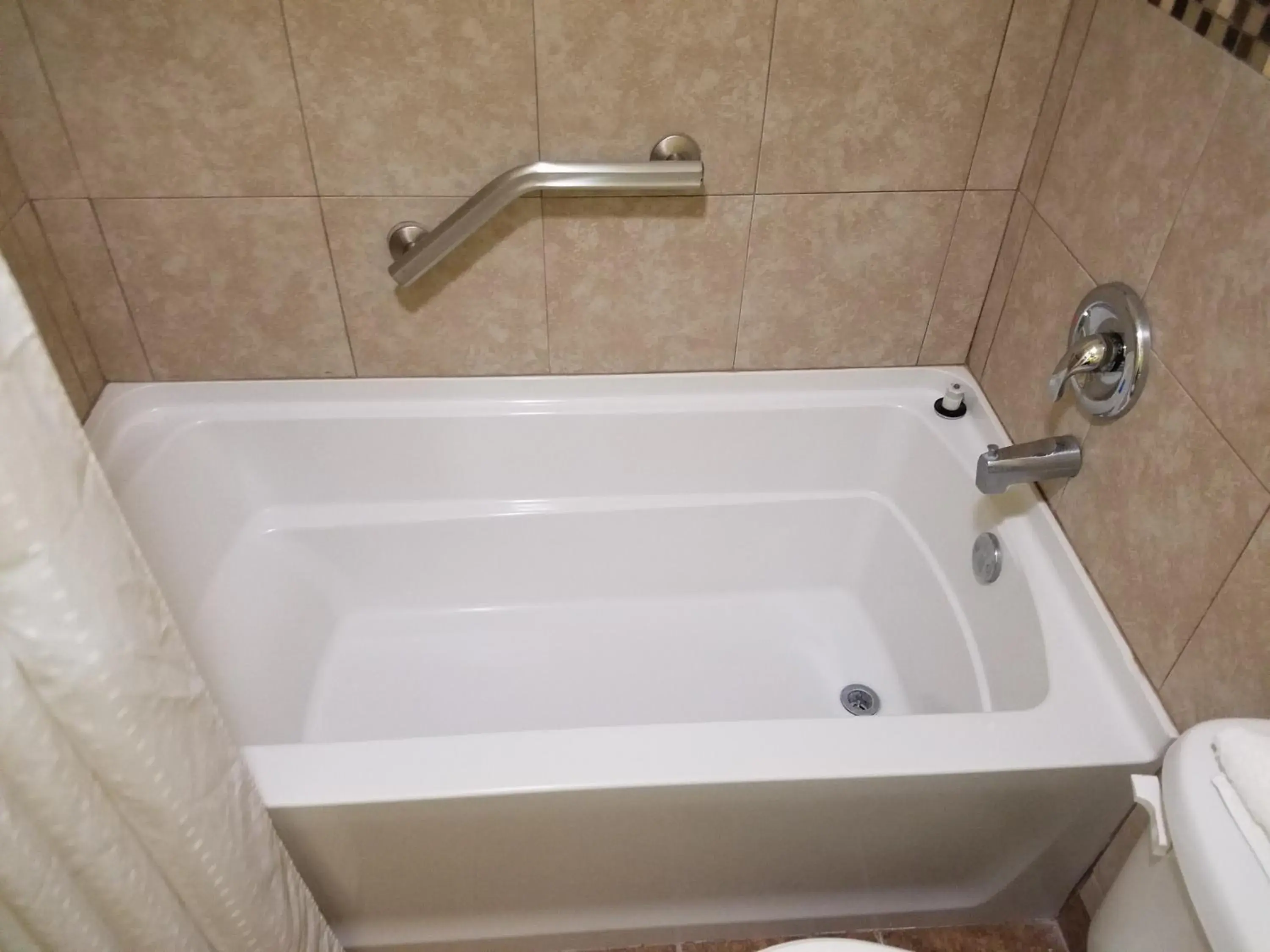 Queen Room with Two Queen Beds in Country Inn Sterling Queen Room with Two Queen Beds in Country Inn Sterling