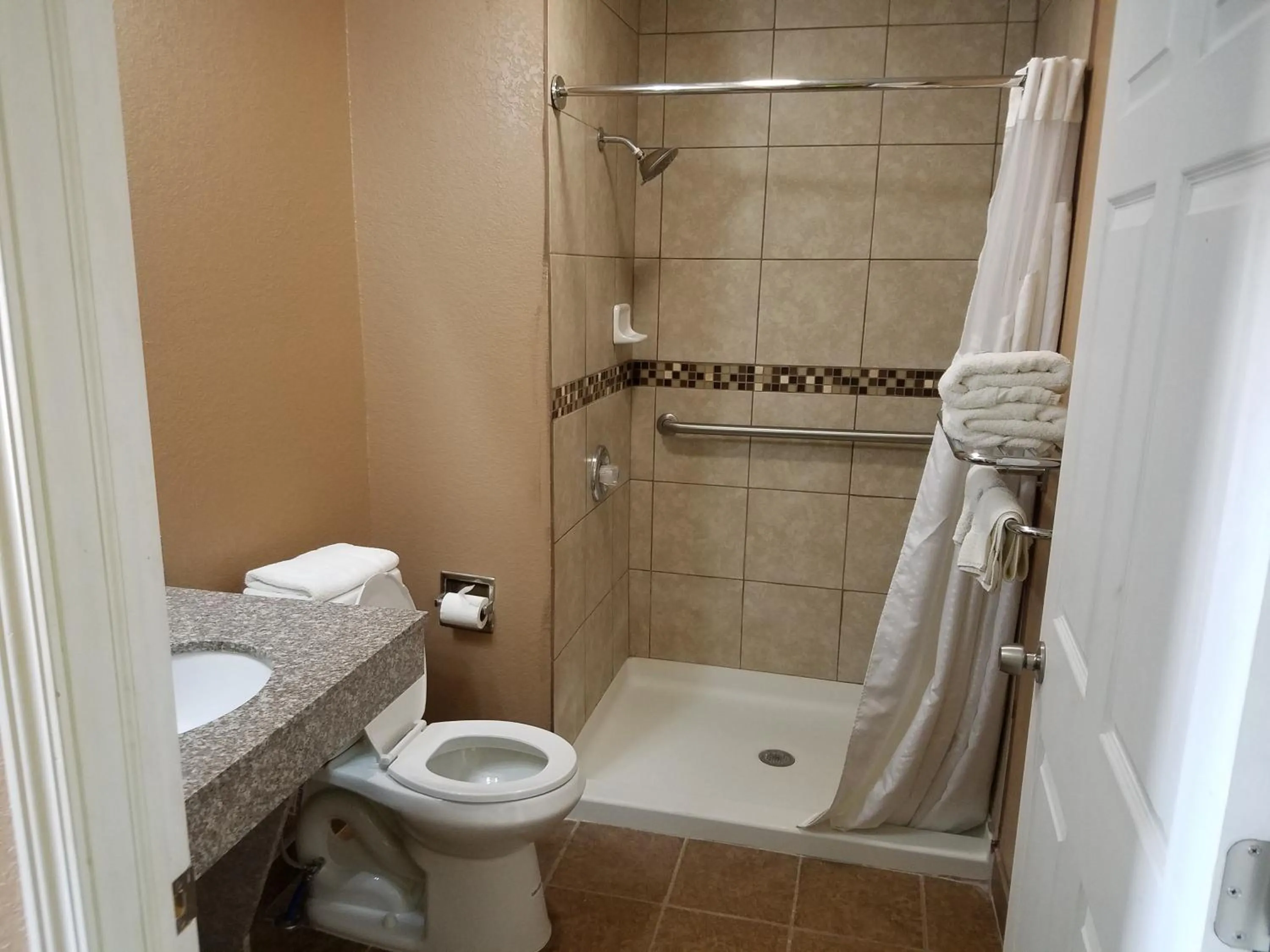 Bathroom in Country Inn Sterling