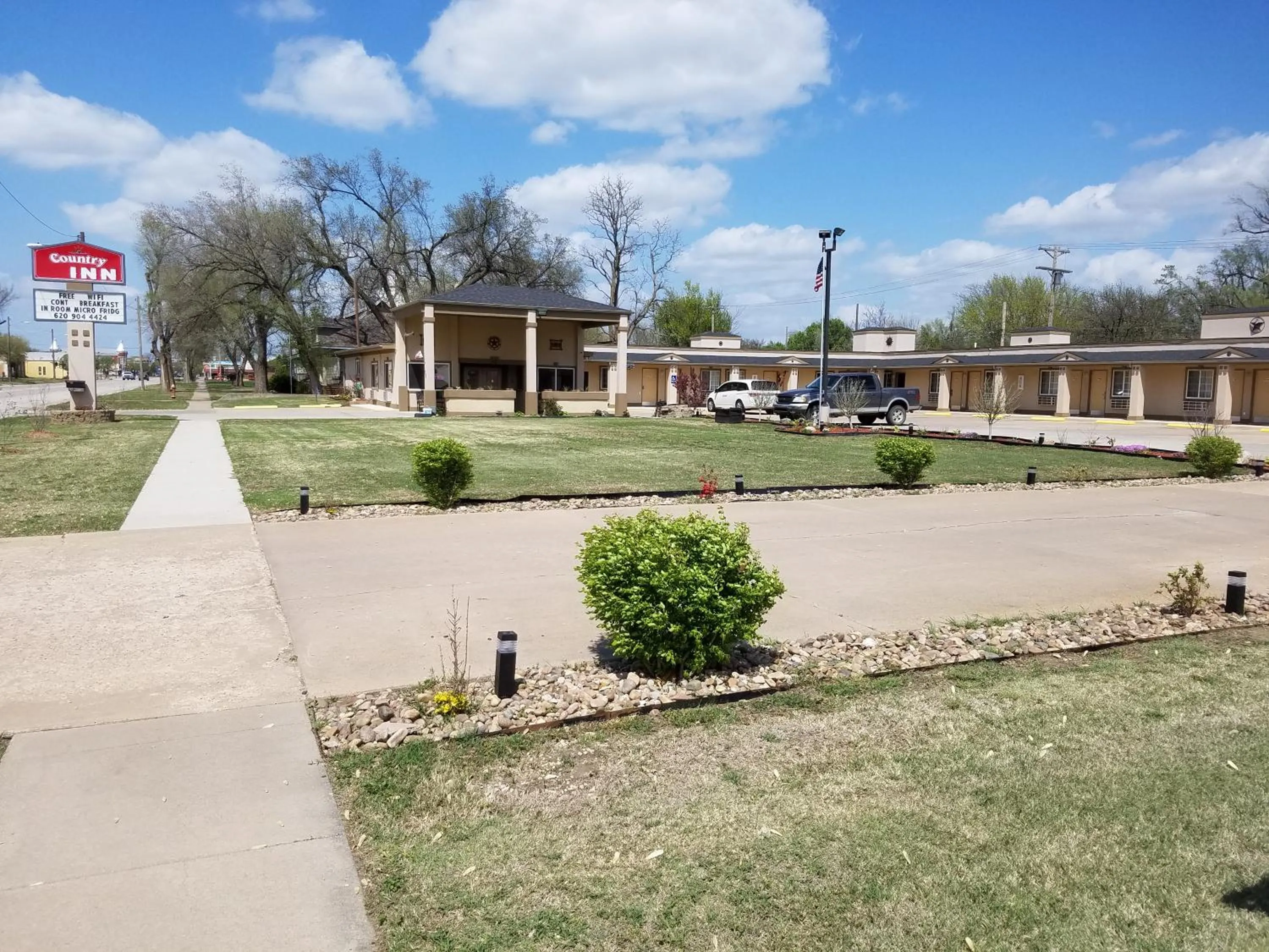 Facade/entrance in Country Inn Sterling