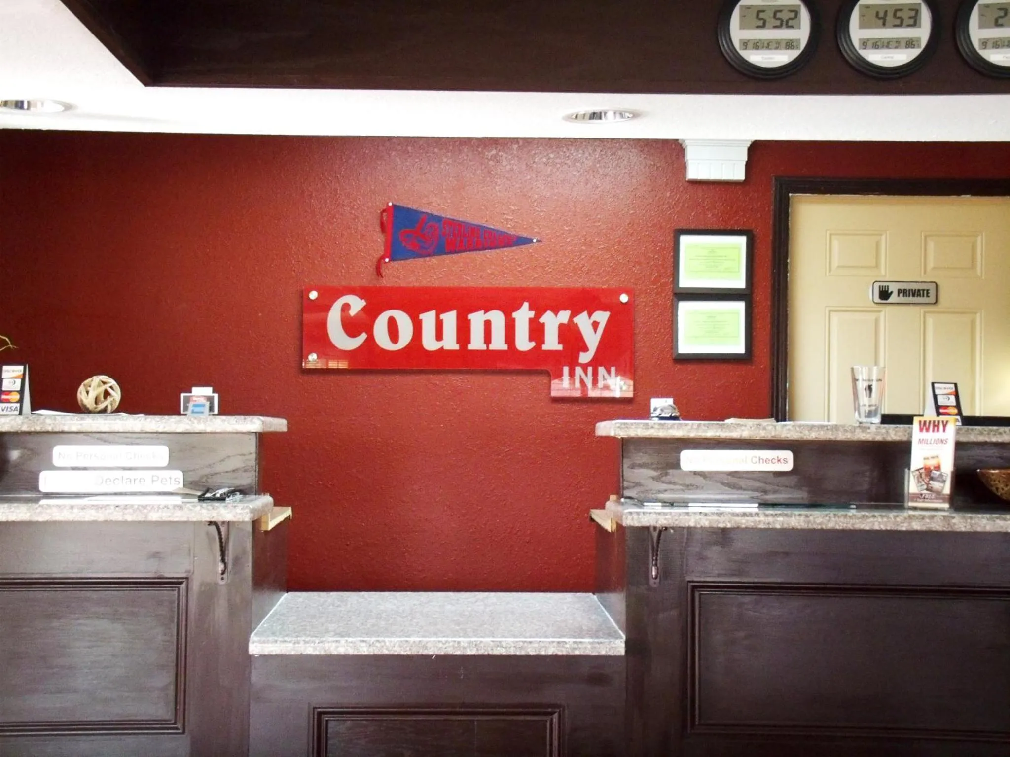 Lobby or reception in Country Inn Sterling