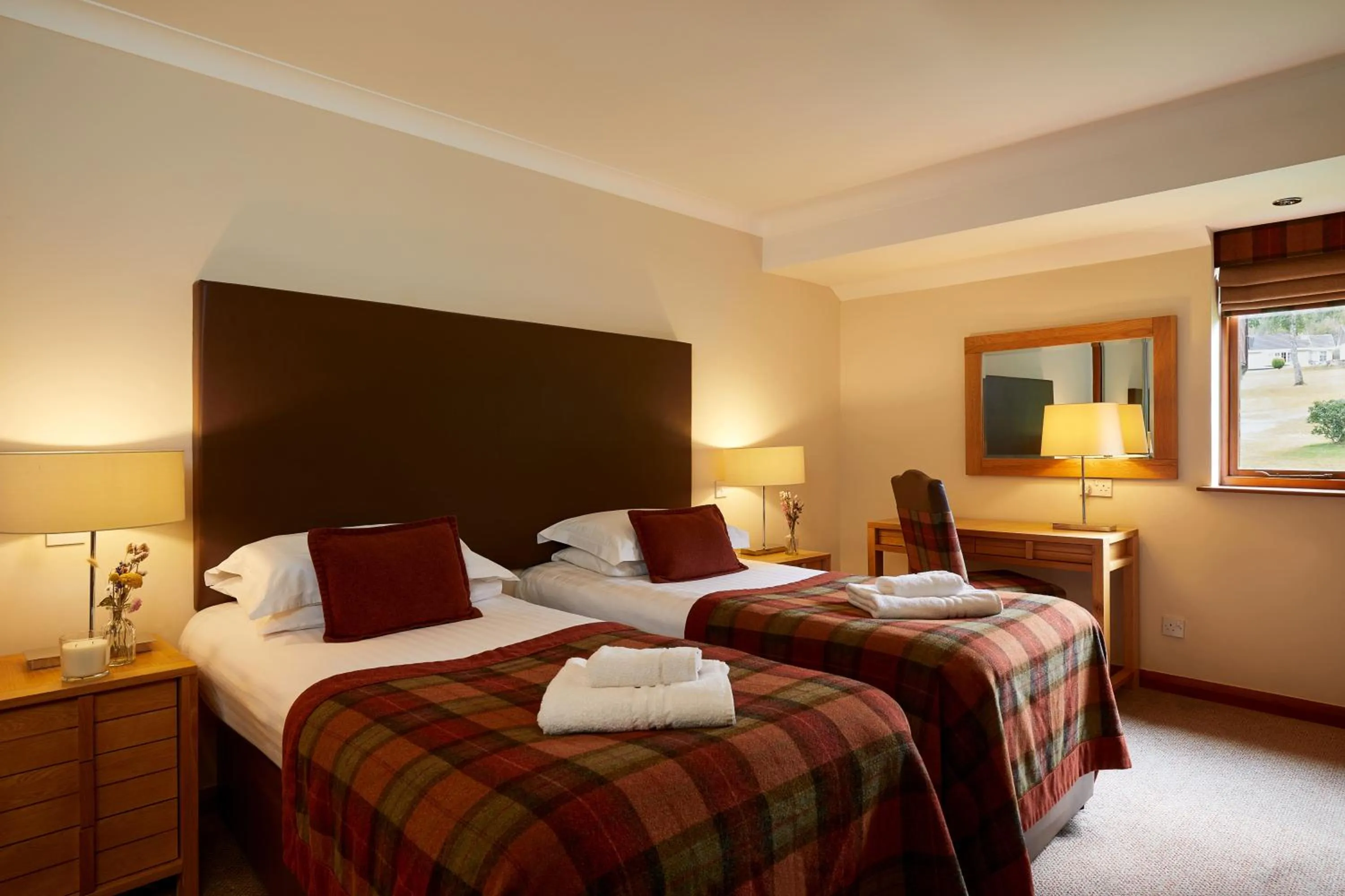 Bedroom, Bed in Macdonald Plas Talgarth Resort