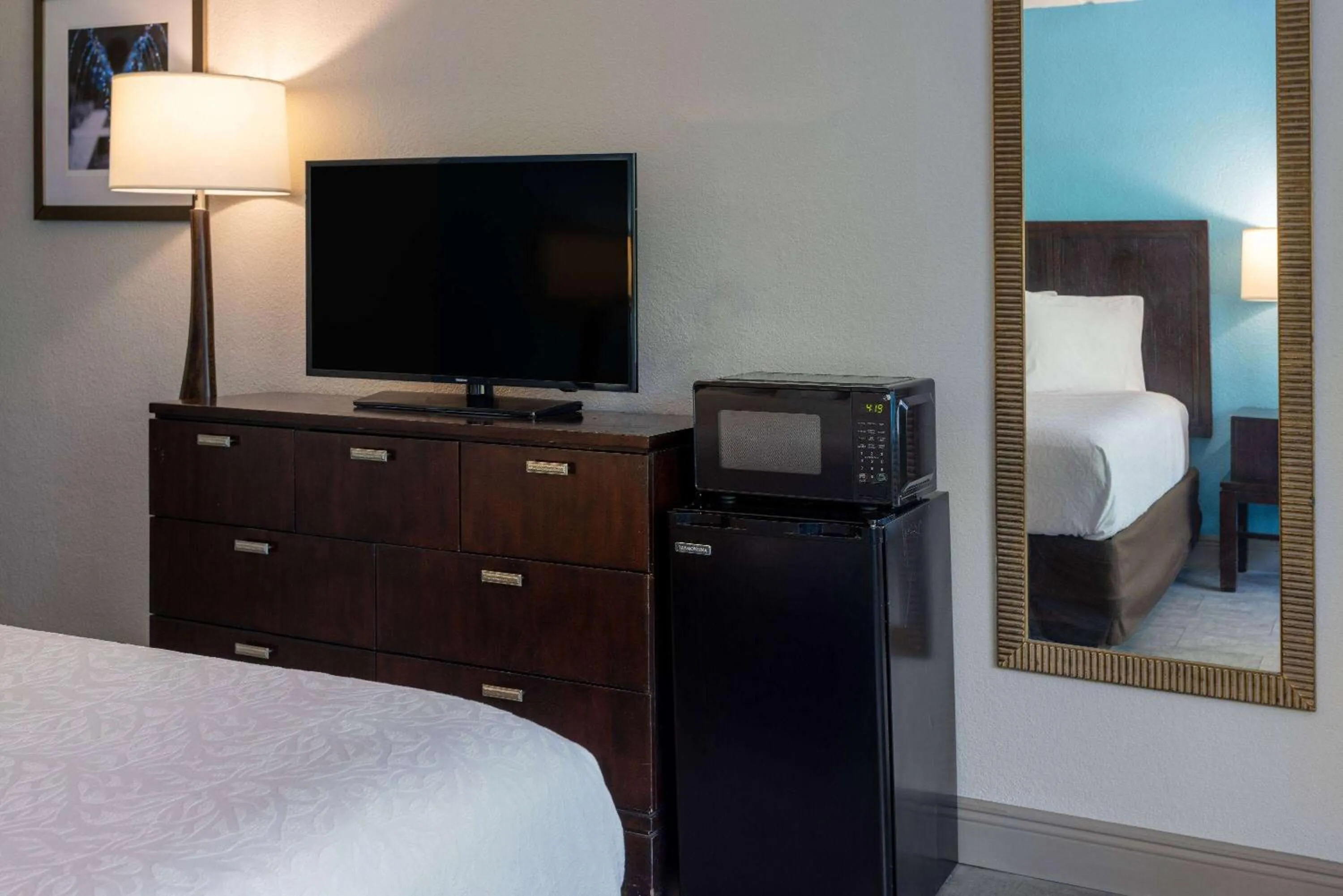 Bed in Travelodge by Wyndham Kingsland GA