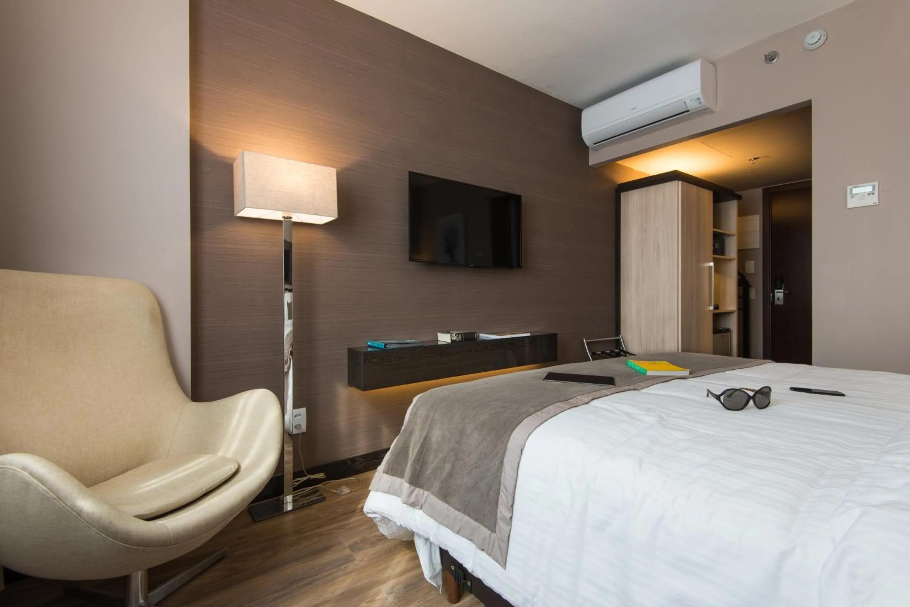 Decorative detail, Bed in Hotel Atlantico Prime