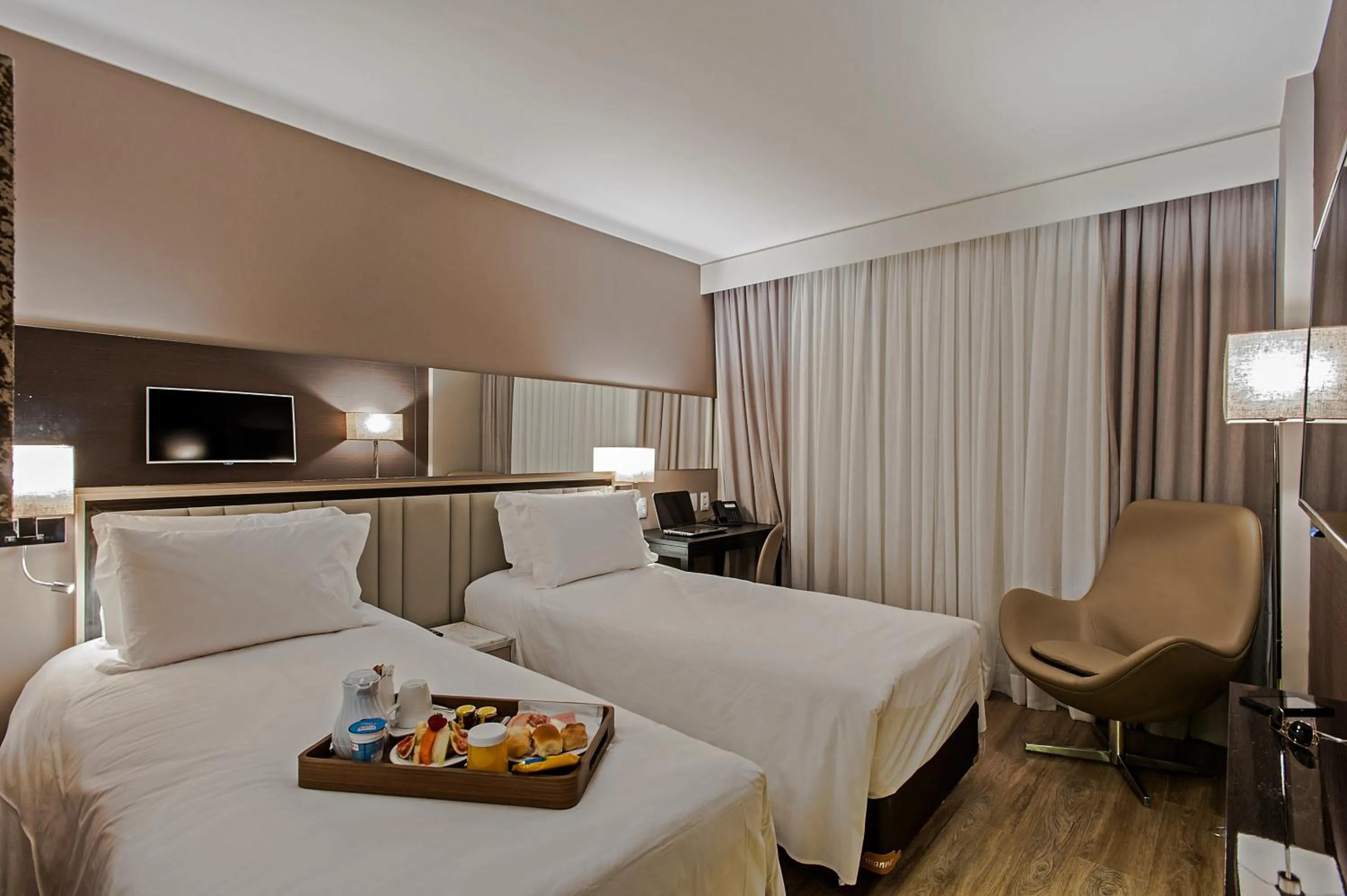 Photo of the whole room, Bed in Hotel Atlantico Prime