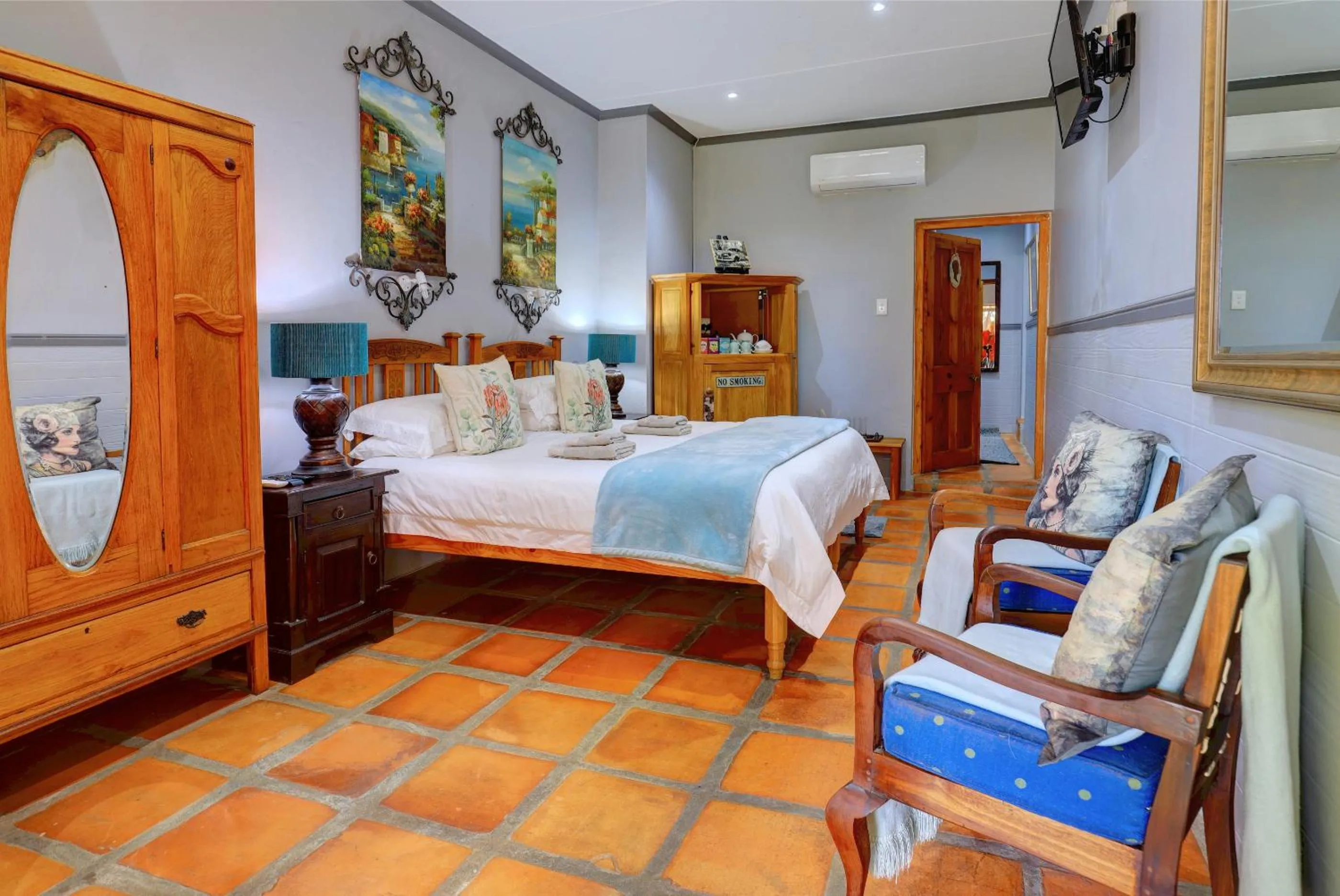 Bed in Thylitshia Villa Country Guest House