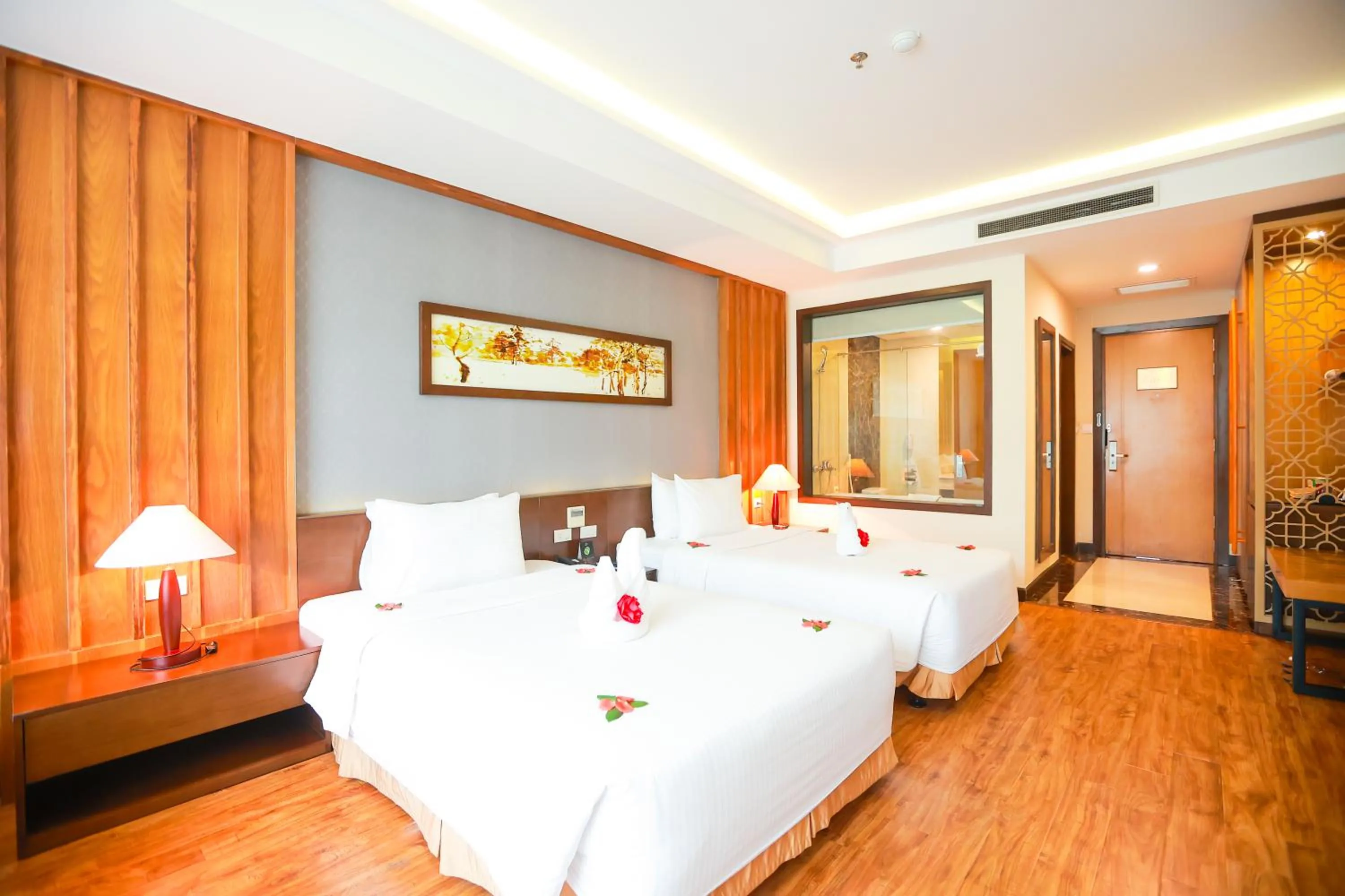 Bed in Muong Thanh Luxury Nhat Le Hotel