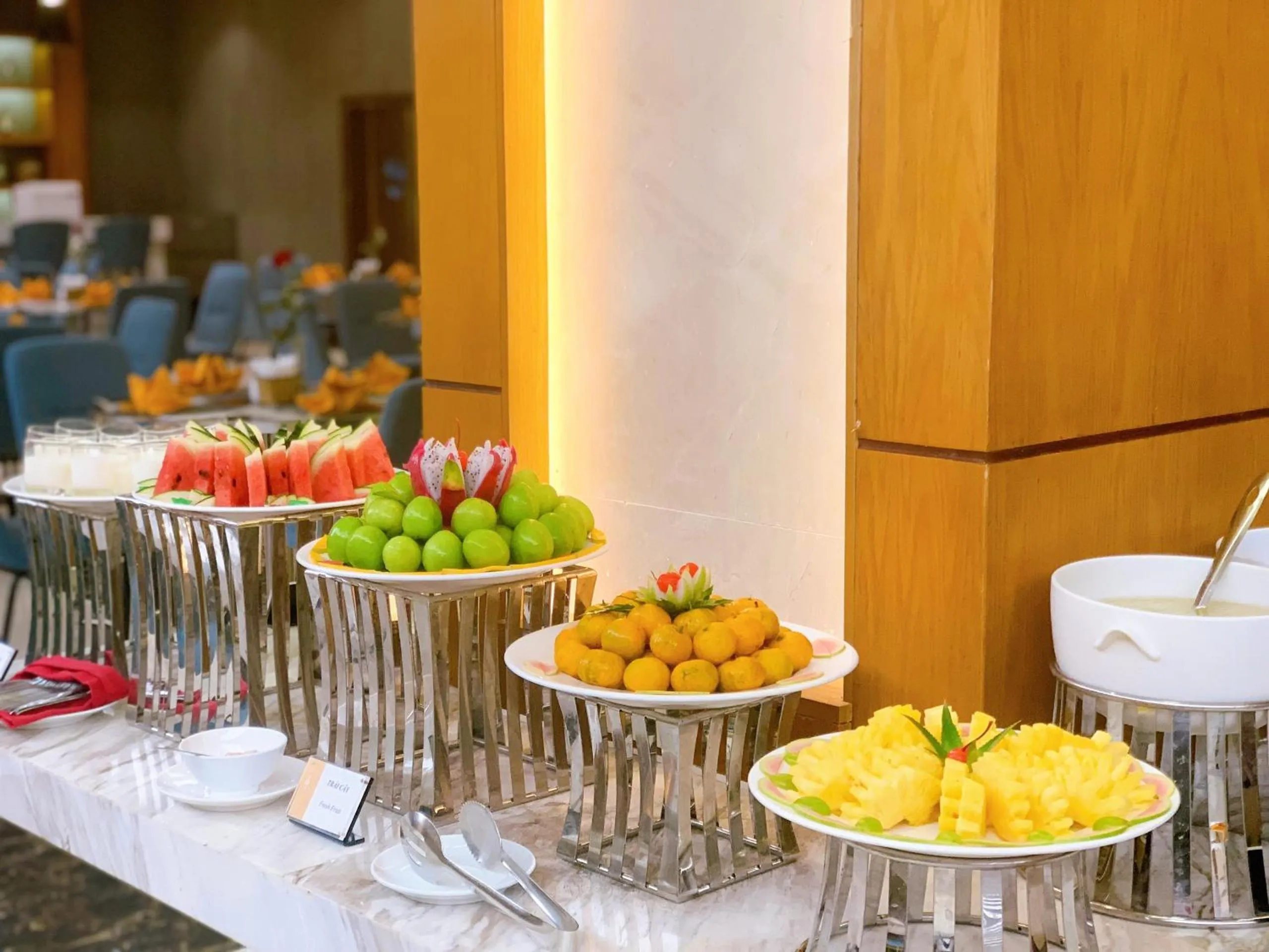 Food and drinks in Muong Thanh Luxury Nhat Le Hotel
