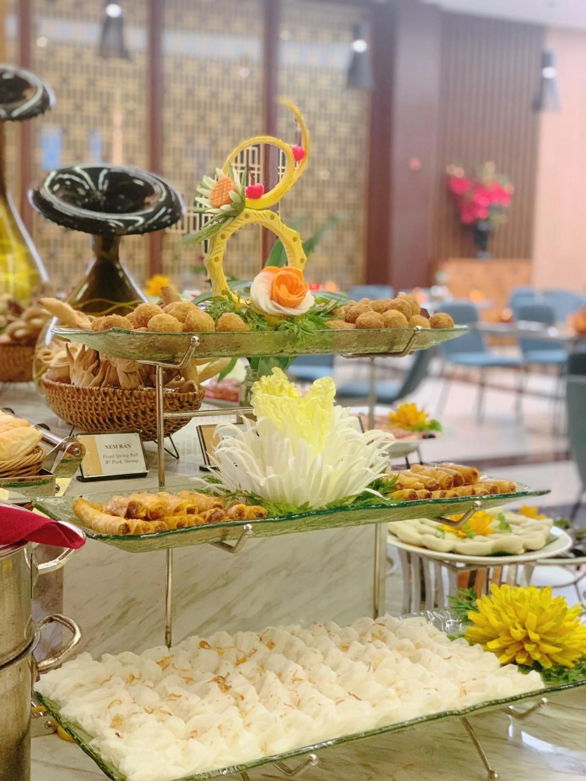 Food and drinks in Muong Thanh Luxury Nhat Le Hotel