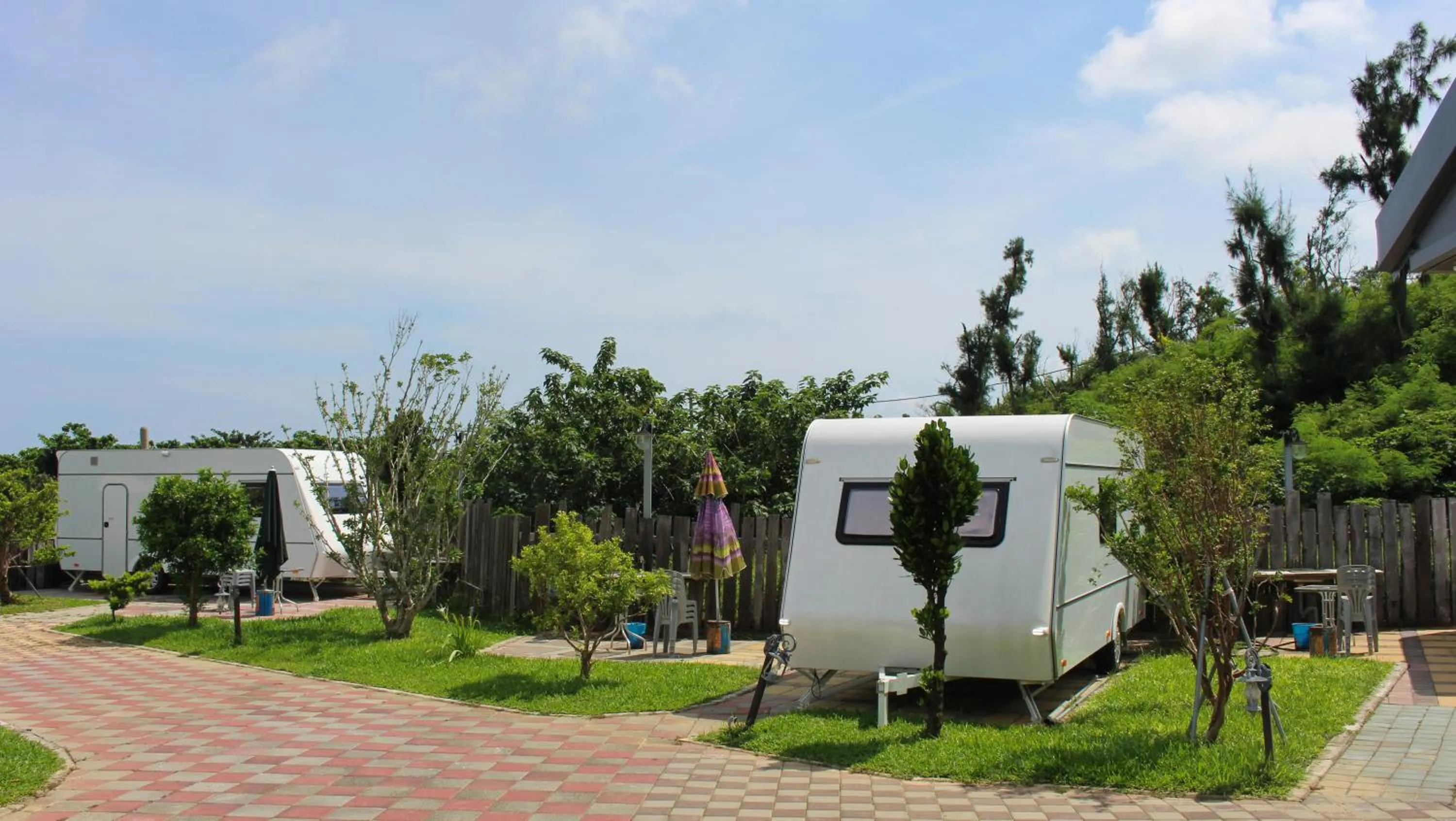 Kenting Houbihu Camping Car B&B