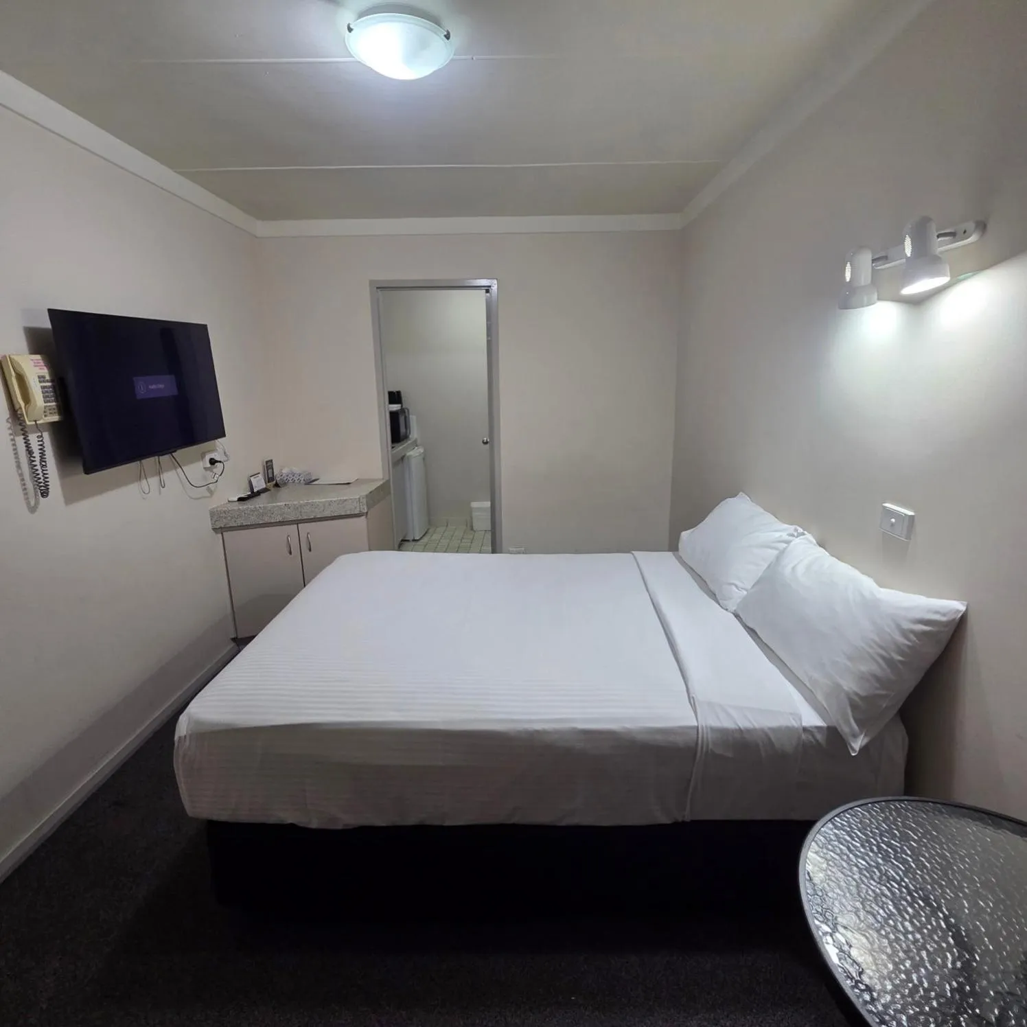 Bedroom, Bed in Sanno Marracoonda Perth Airport Hotel