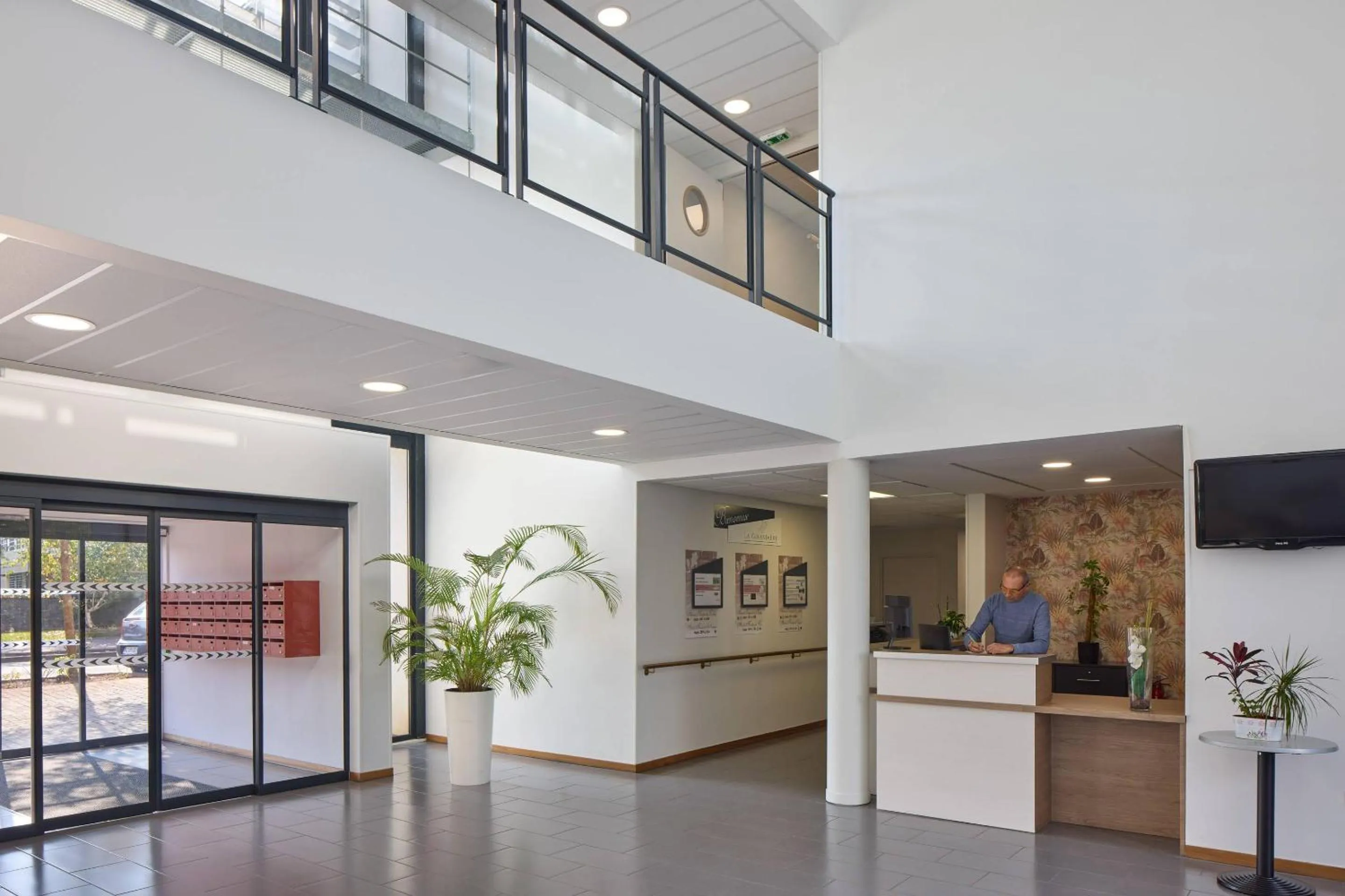 Lobby or reception in Quality Aparthotel Orleans Sud Zenith