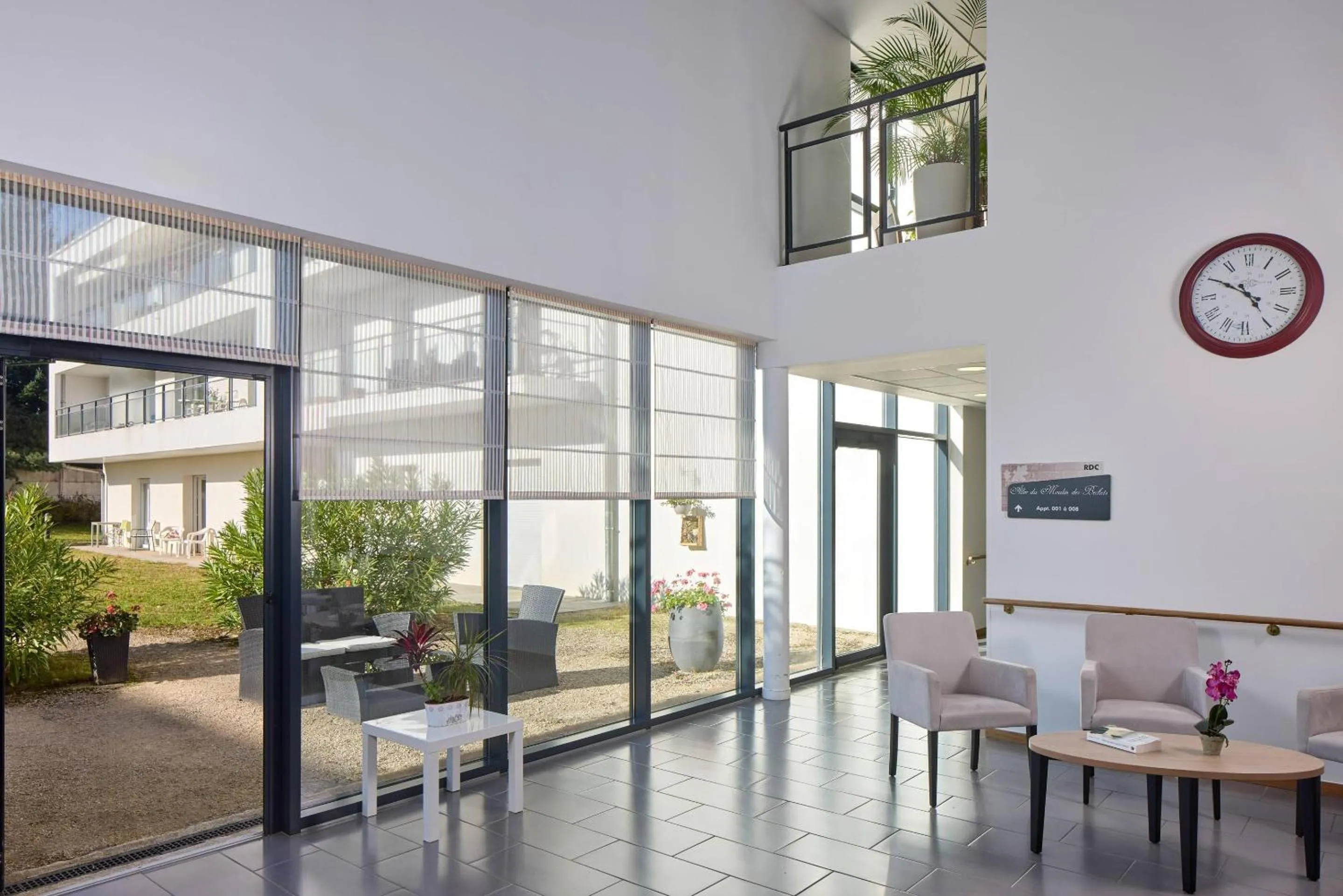 Lobby or reception in Quality Aparthotel Orleans Sud Zenith